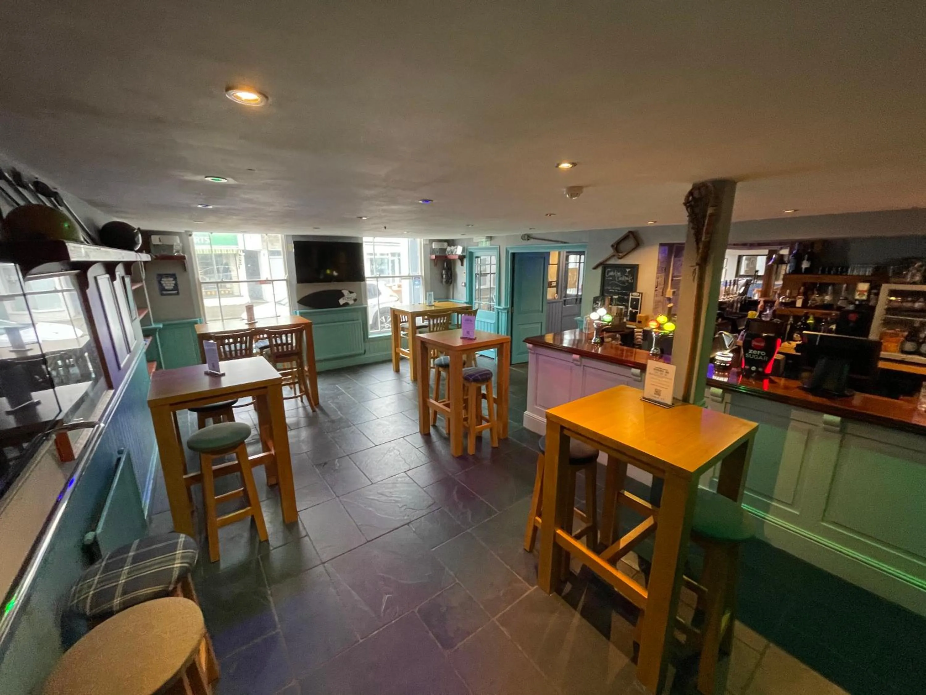 Lounge or bar in The Cornubia Inn