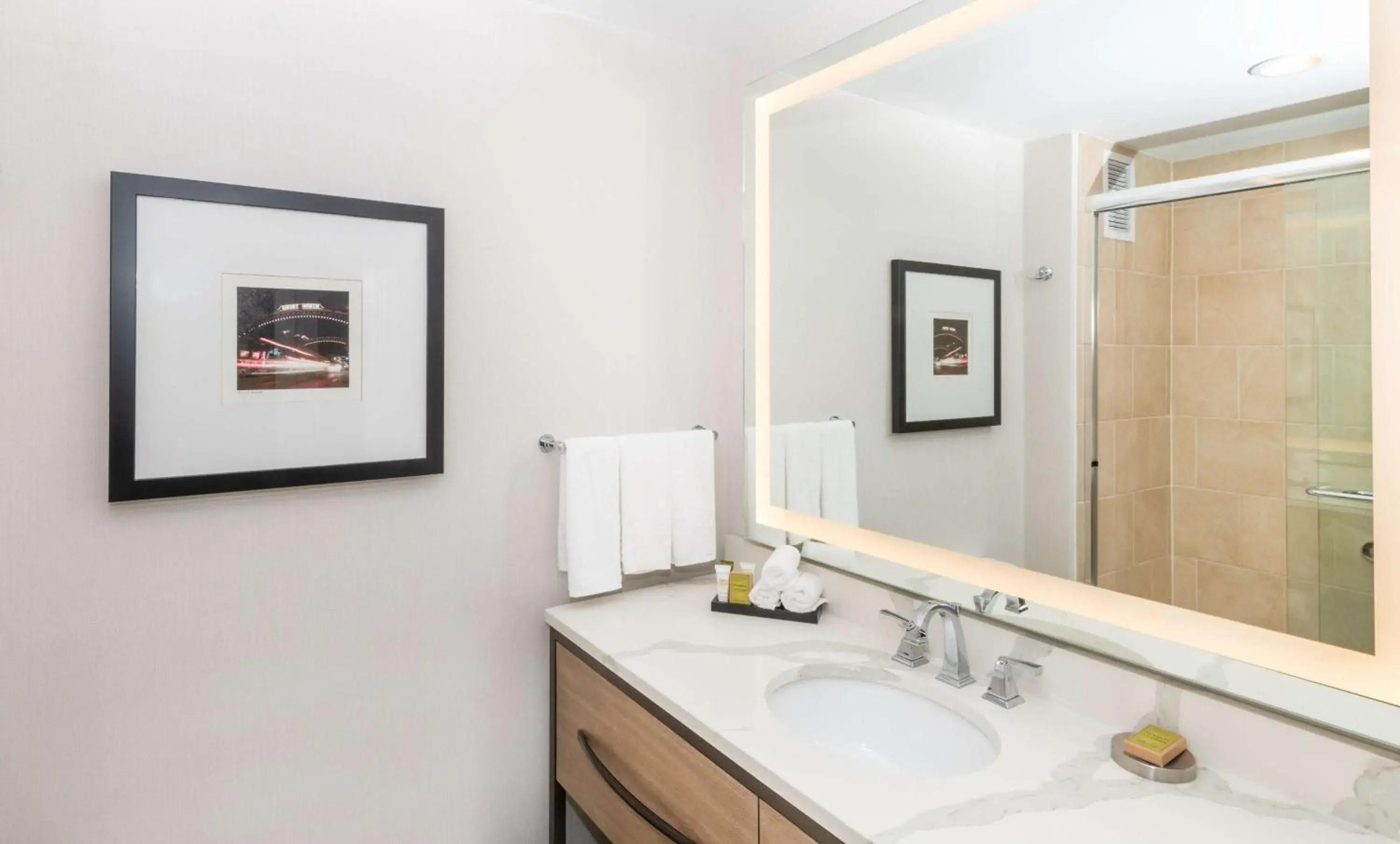 Executive Floor King Room in Hilton Columbus/Polaris Executive Floor King Room in Hilton Columbus/Polaris