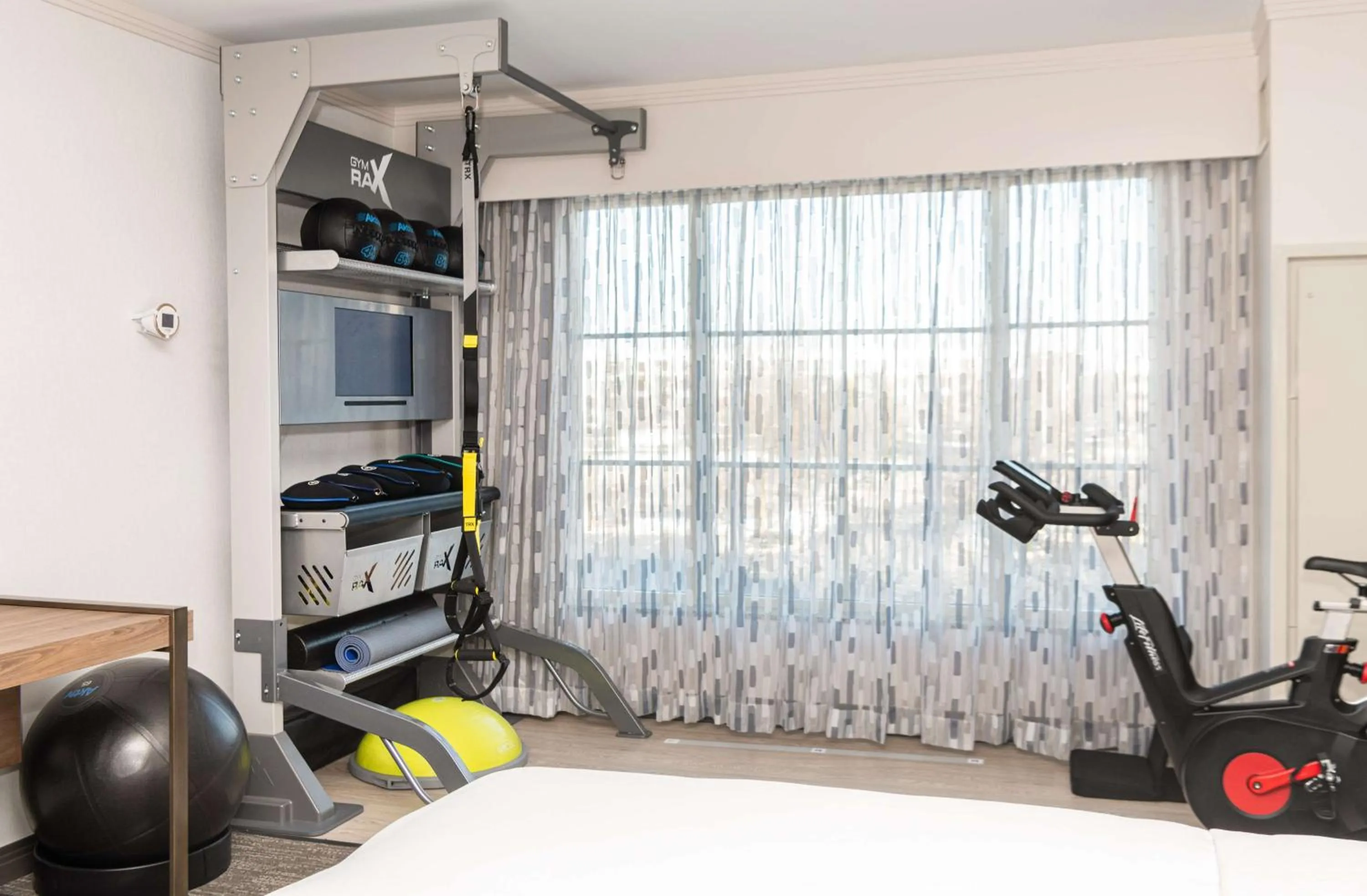 Bedroom in Hilton Columbus/Polaris