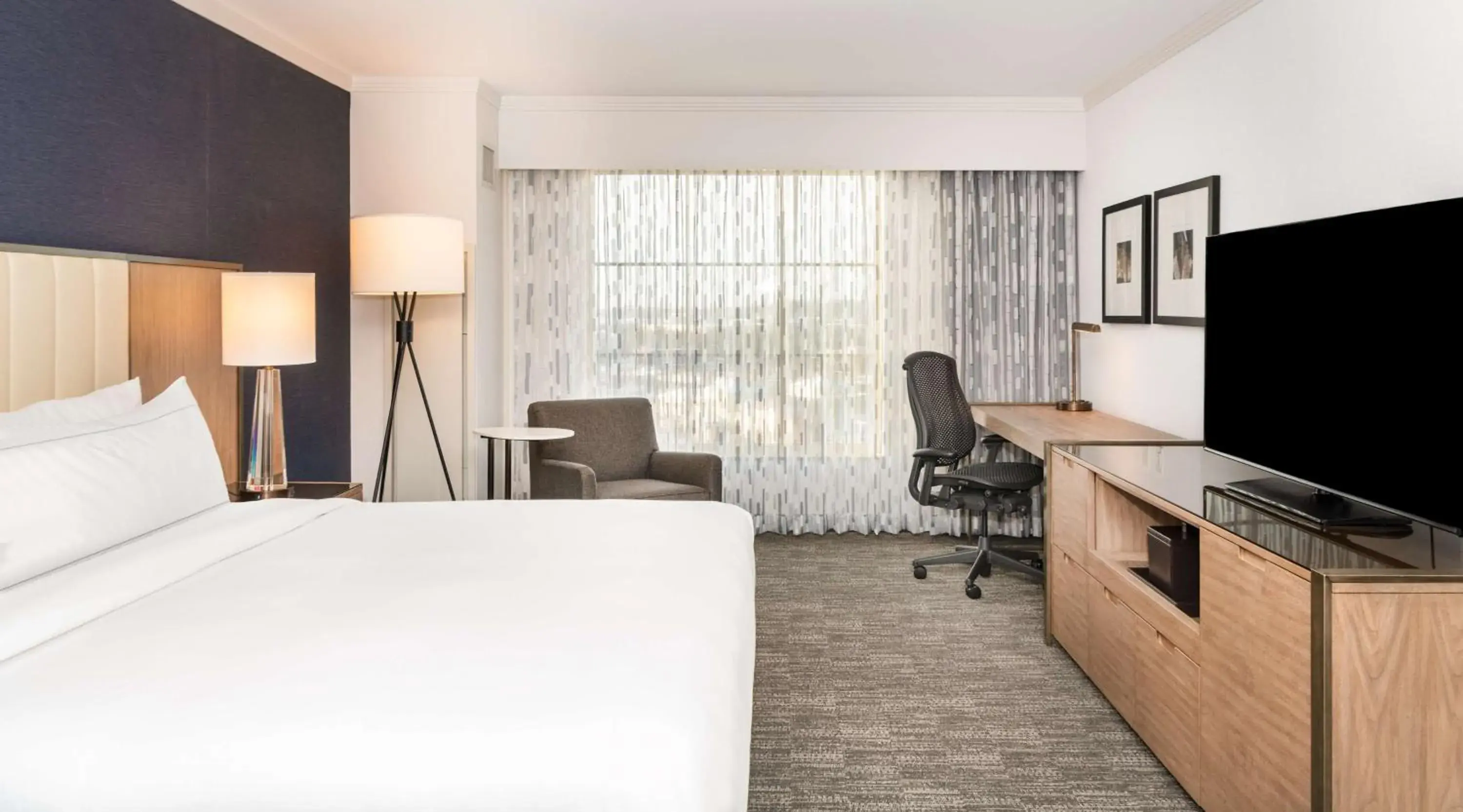 Executive Floor King Room in Hilton Columbus/Polaris Executive Floor King Room in Hilton Columbus/Polaris