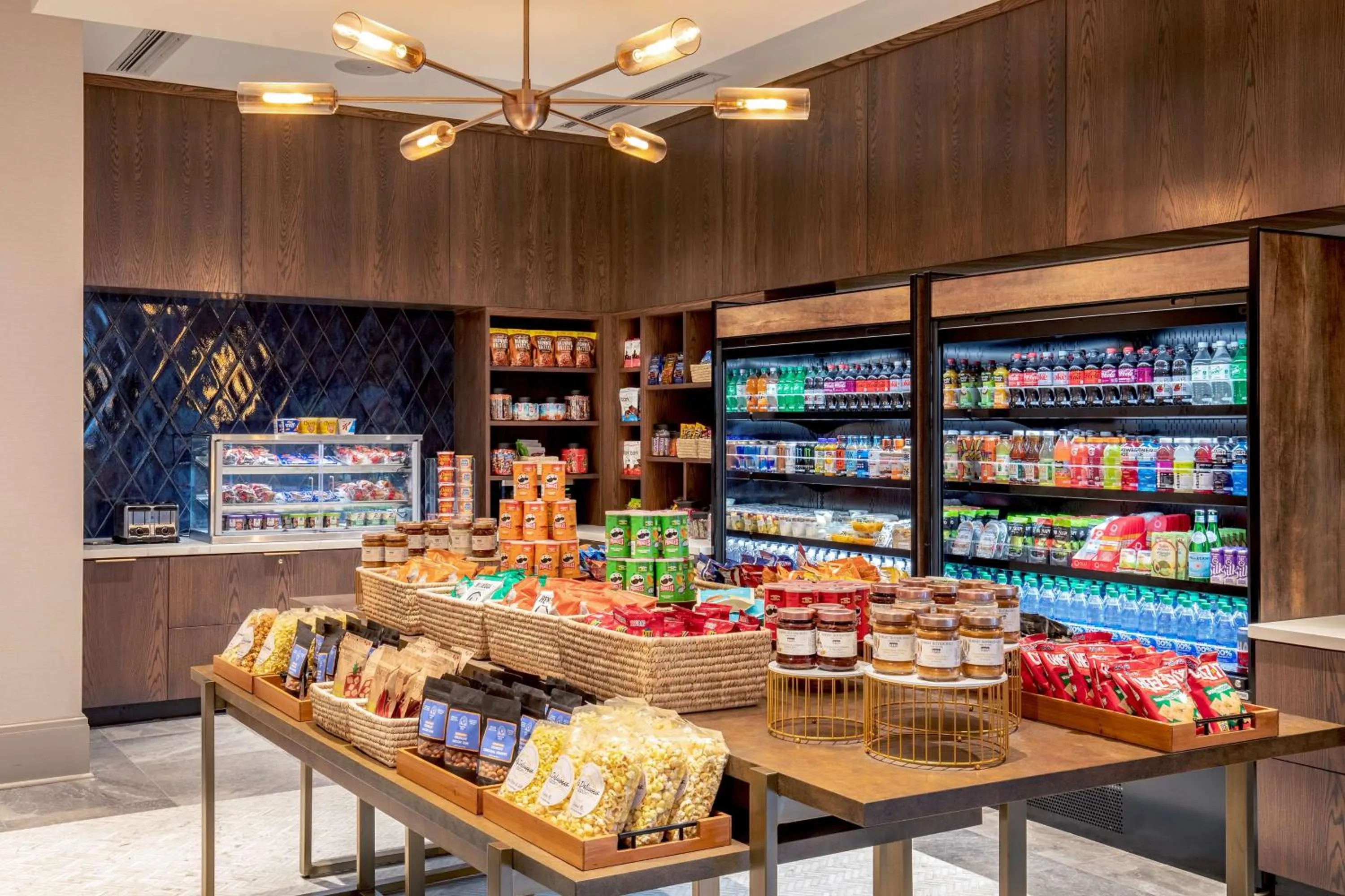 Restaurant/places to eat in Hilton Columbus/Polaris