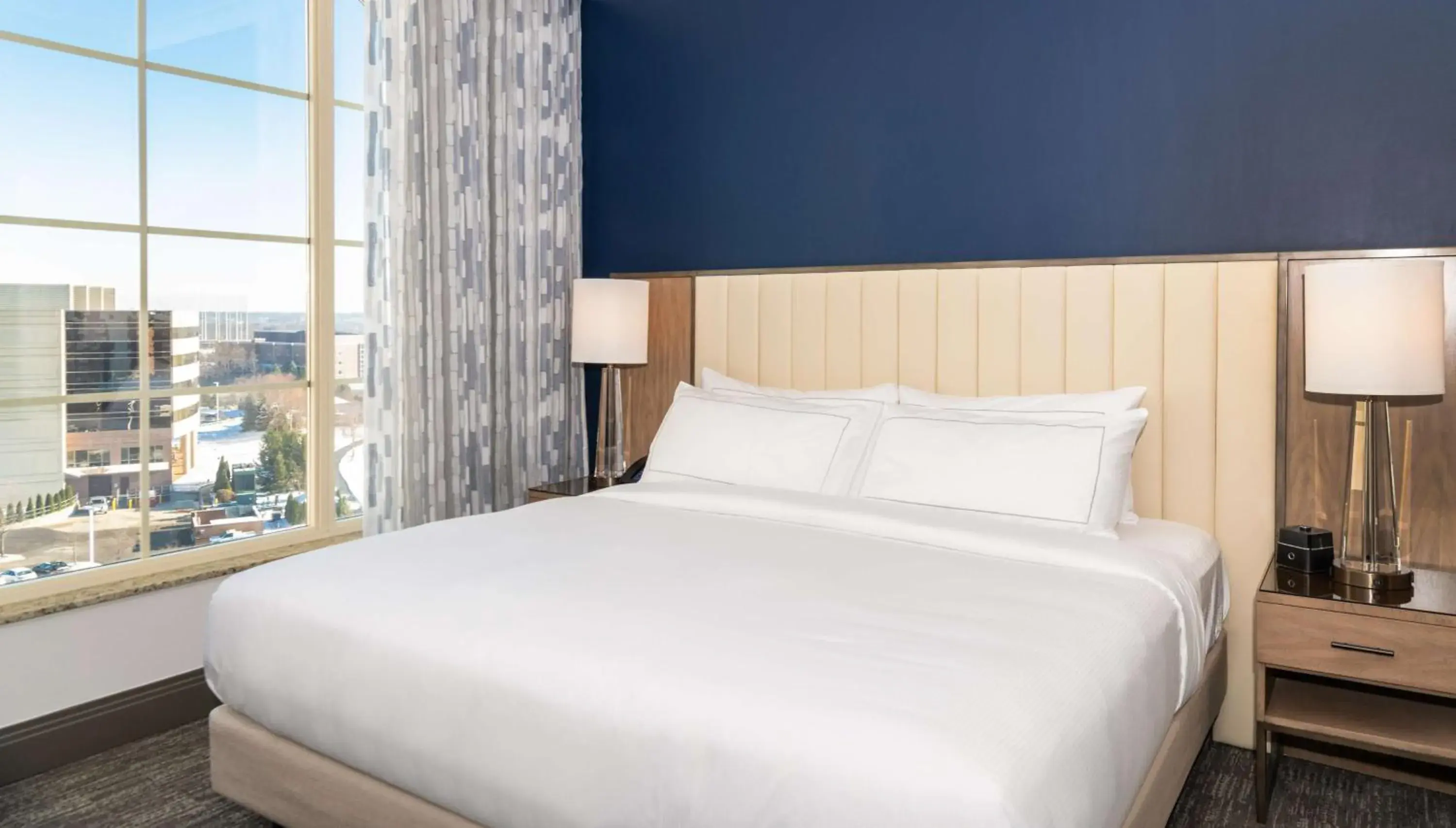 King Parlor Suite in Hilton Columbus/Polaris King Parlor Suite in Hilton Columbus/Polaris