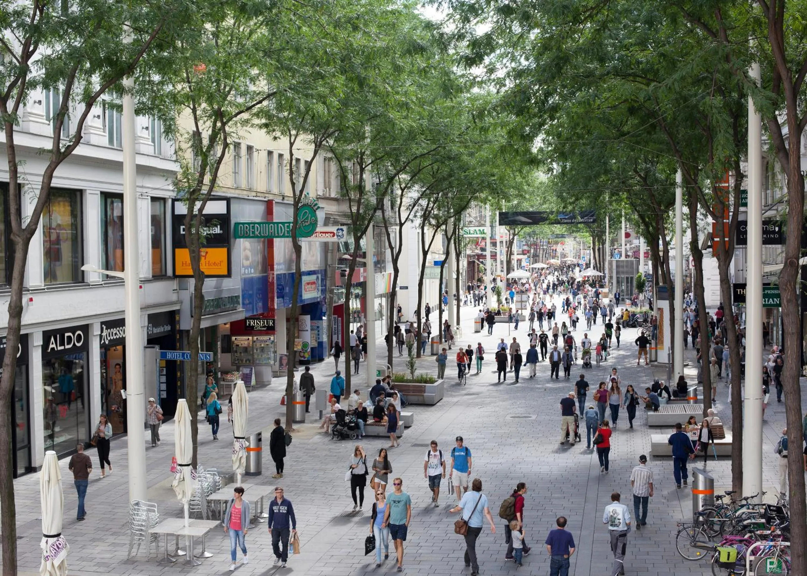 Shopping Area in Gabriel´s Apartments