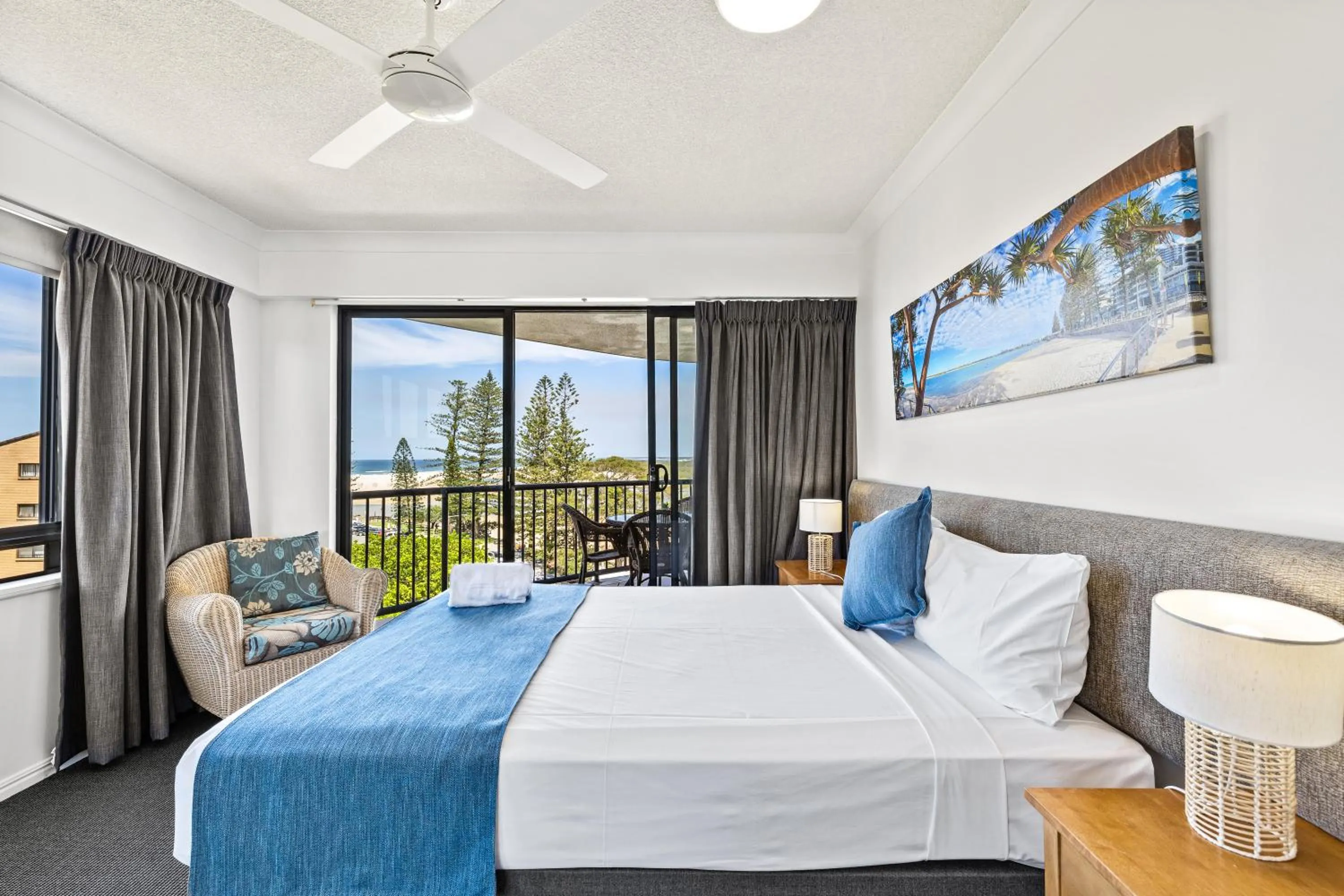 Bedroom, Bed in Belaire Place Motel Apartments