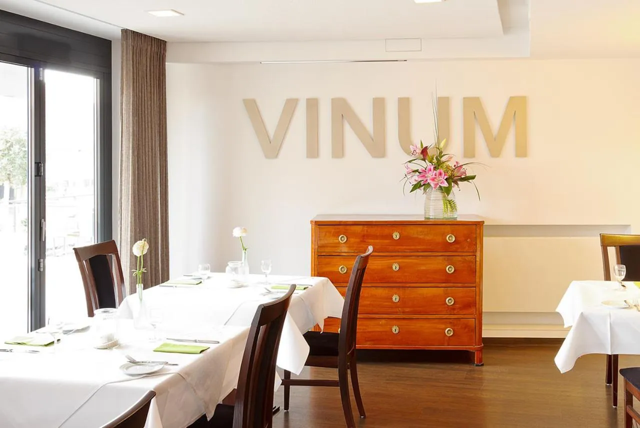 Dining area in Hotel Winzerstube