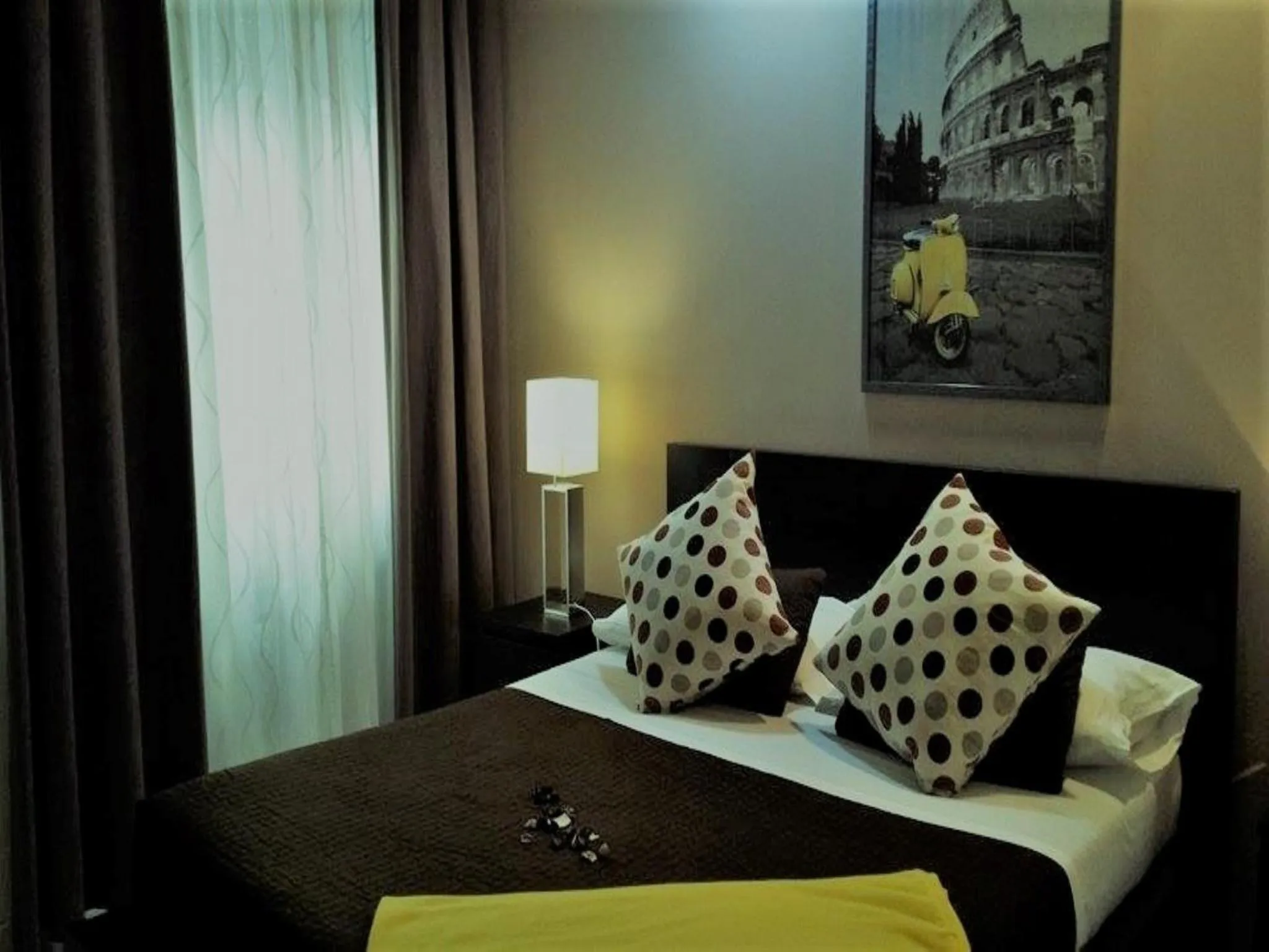 Photo of the whole room, Bed in InnVatican Guest House