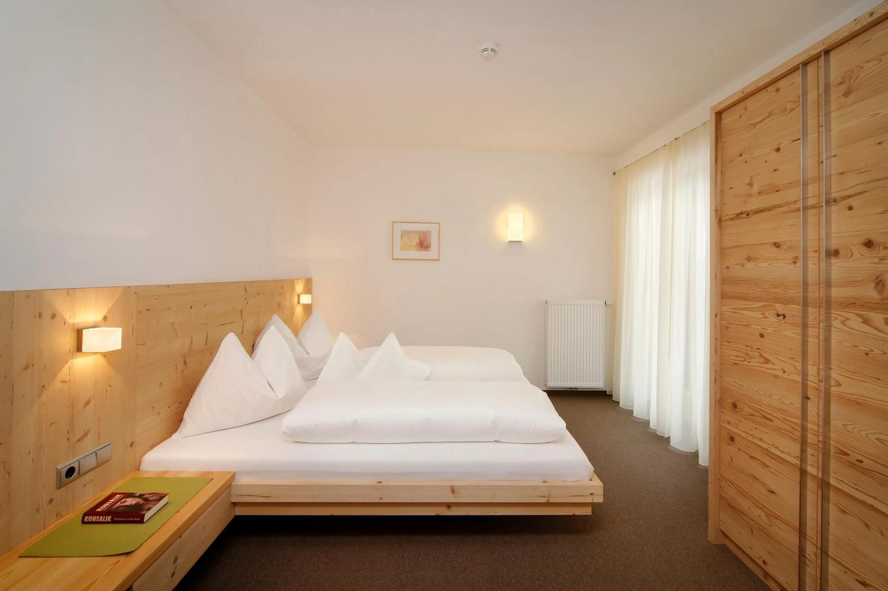 Photo of the whole room in Hotel Ultnerhof