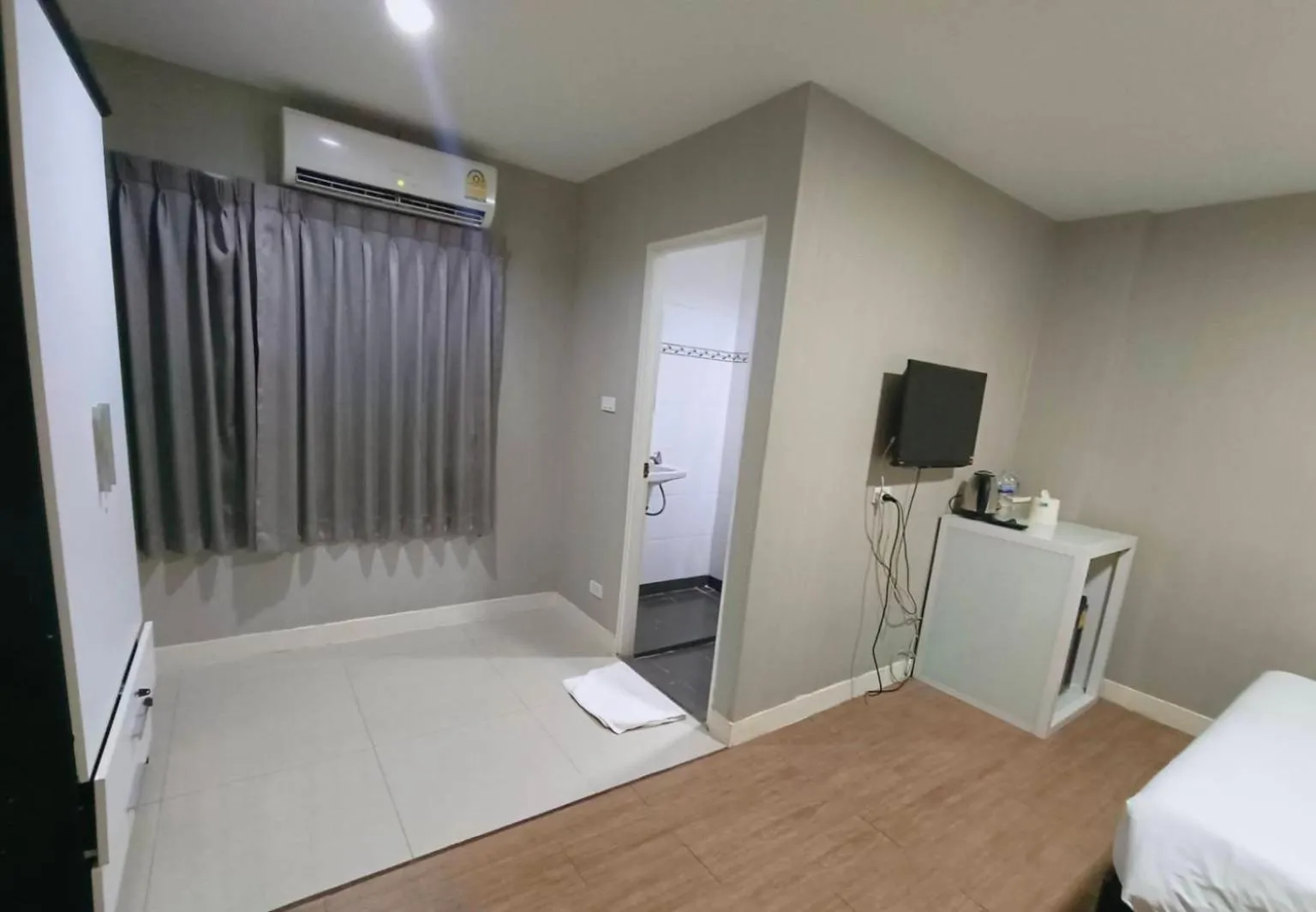 Bedroom, Bed in Tim Place - BTS Phra Khanong