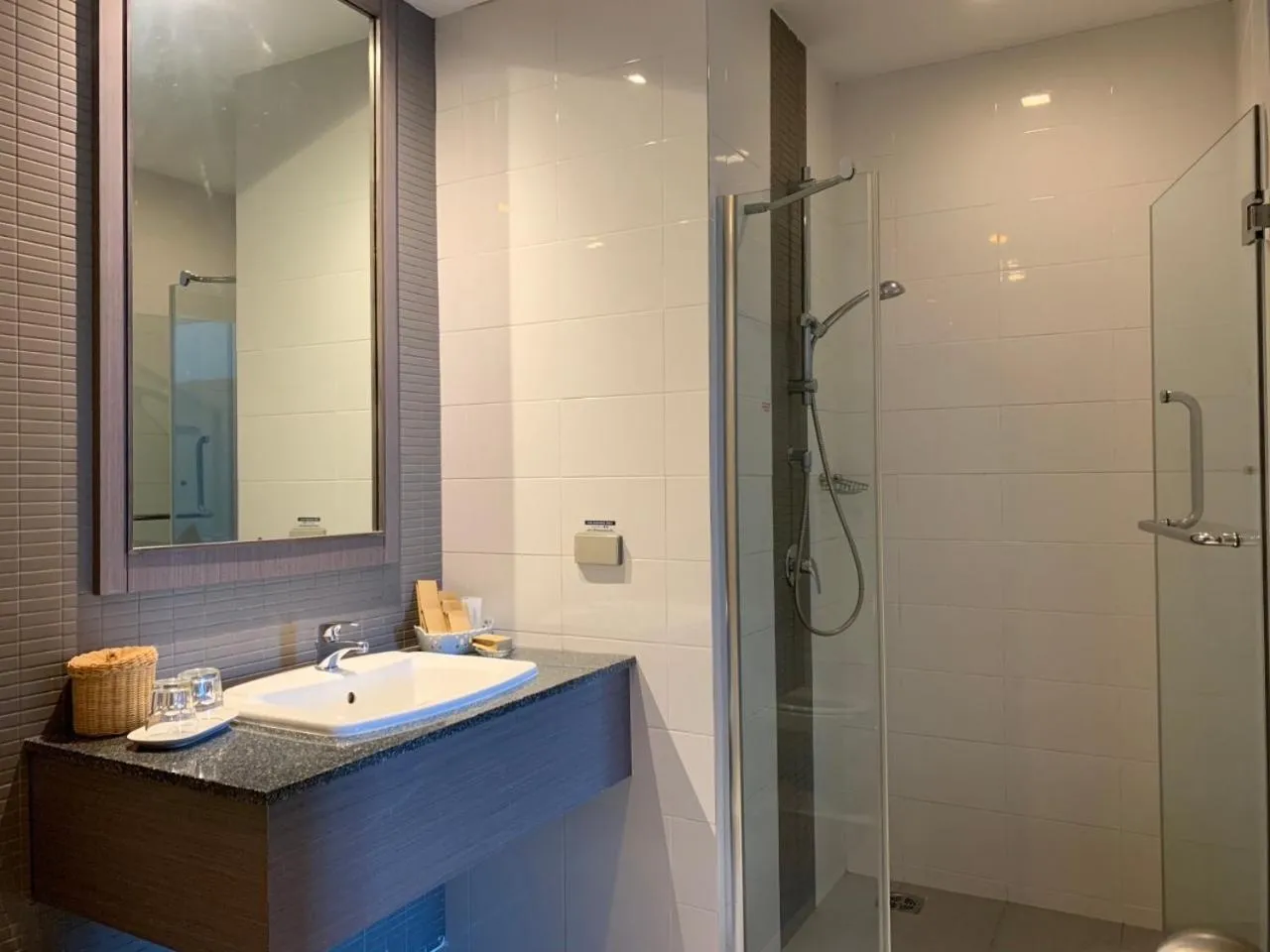 Shower in Classic Kameo Hotel & Serviced Apartment, Rayong