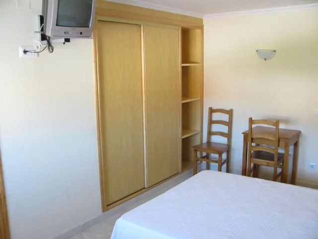 Photo of the whole room, Bed in Hotel Restaurante Los Tulipanes