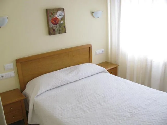 Photo of the whole room, Bed in Hotel Restaurante Los Tulipanes