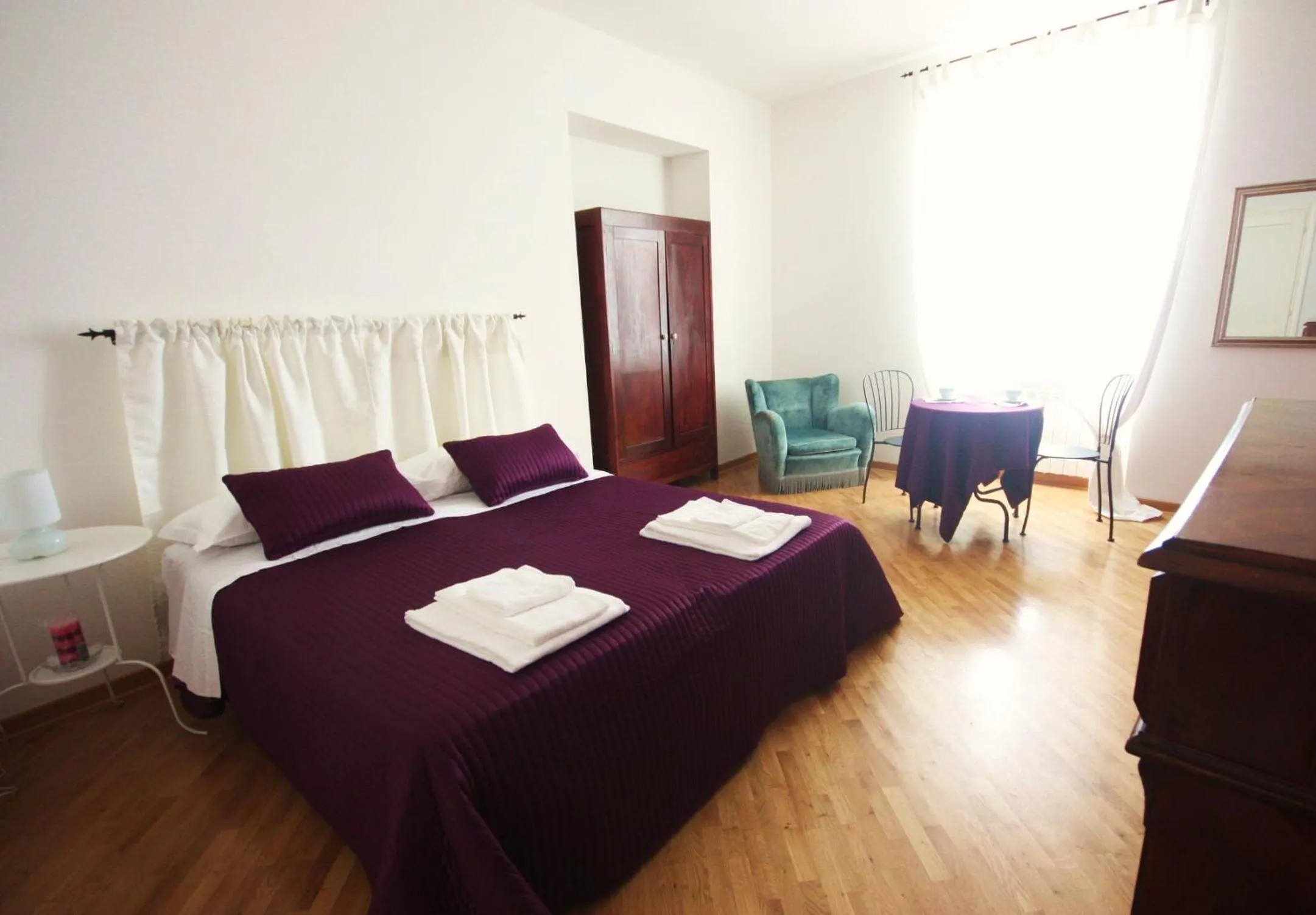 Photo of the whole room, Bed in Palazzo Brigido