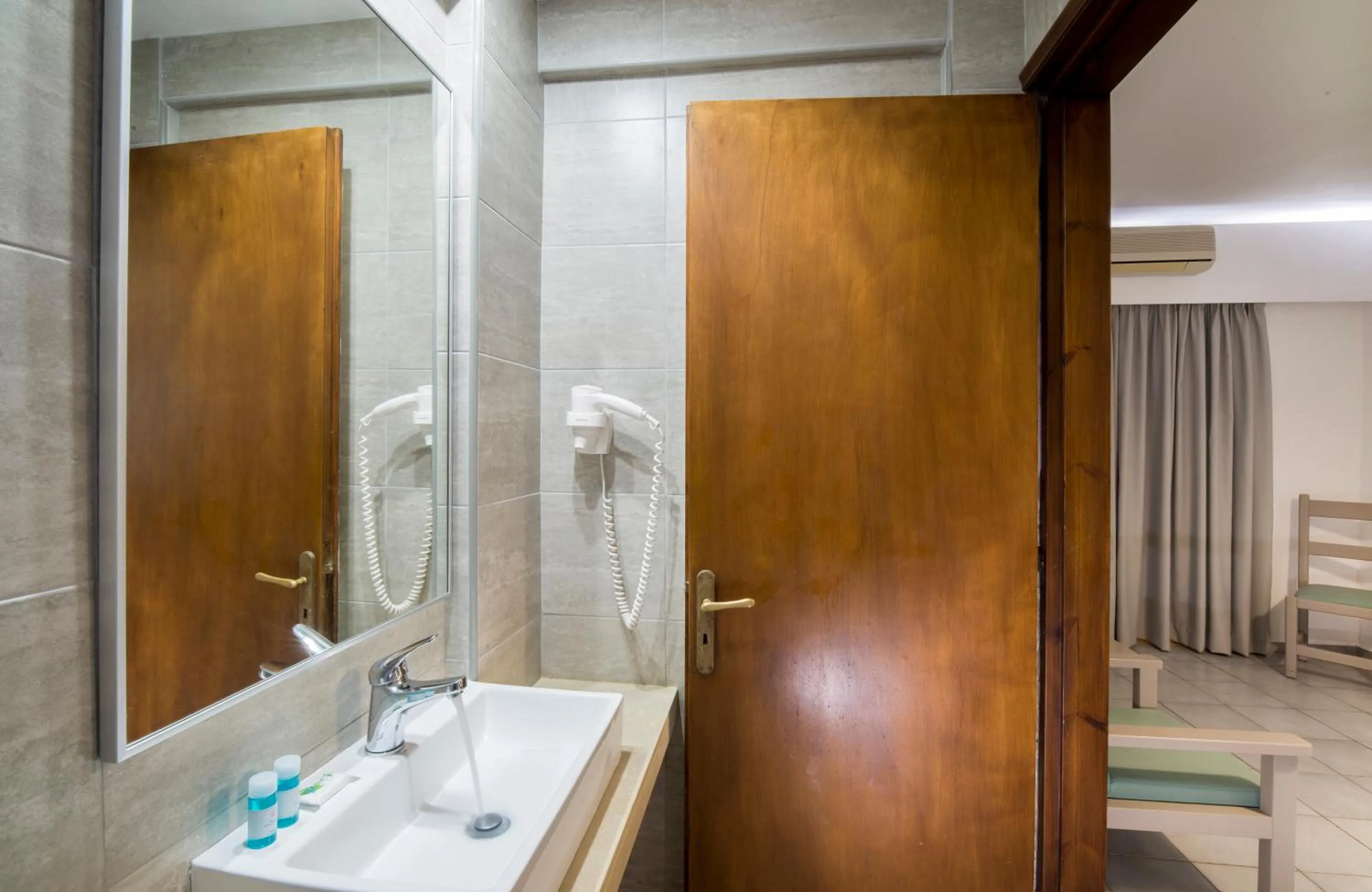 Bathroom in Horizon Beach