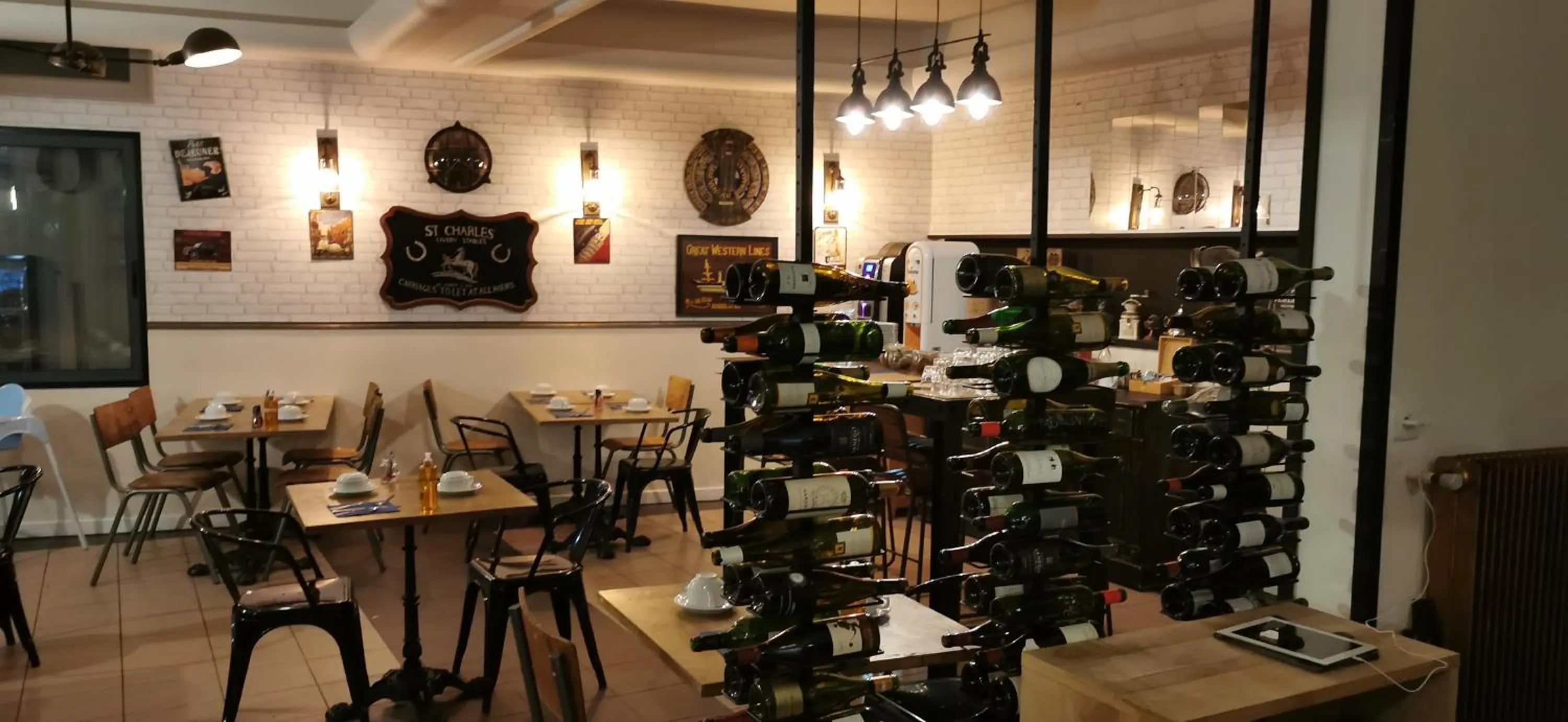 Restaurant/places to eat in Hôtel Restaurant La Voile - Le Dock'er