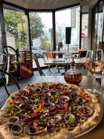 Restaurant/places to eat in Hôtel Restaurant La Voile - Le Dock'er