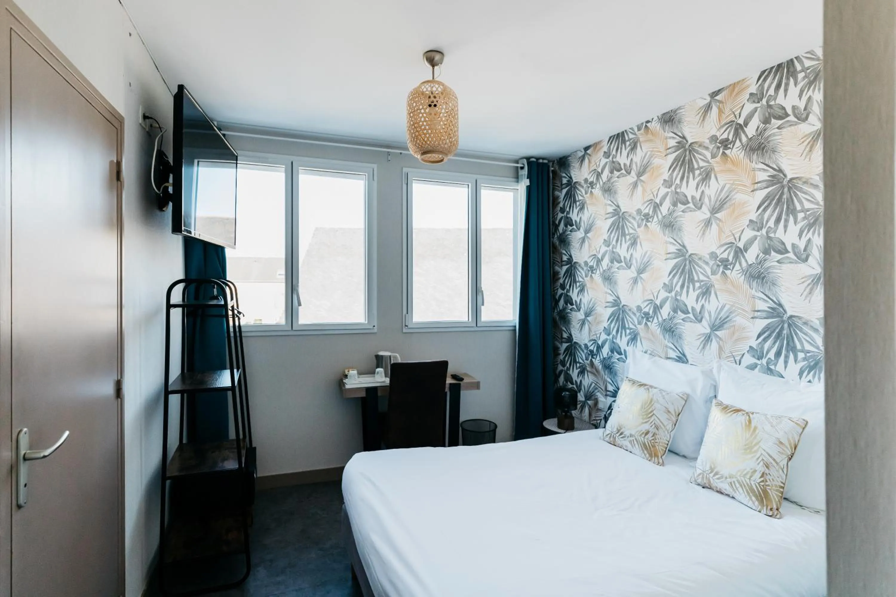 Bed in Hôtel Restaurant La Voile - Le Dock'er