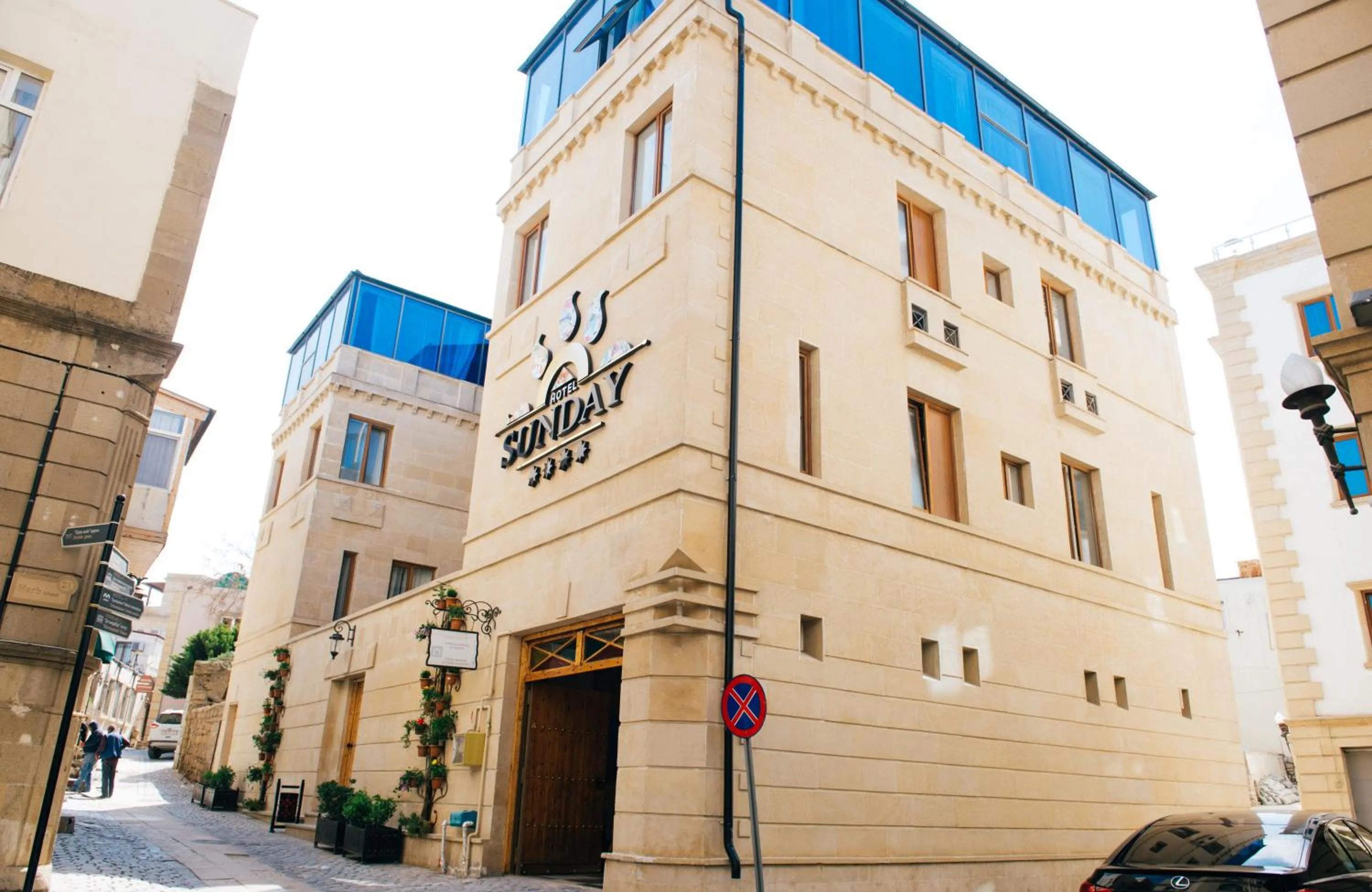 Facade/entrance in Sunday Hotel Baku