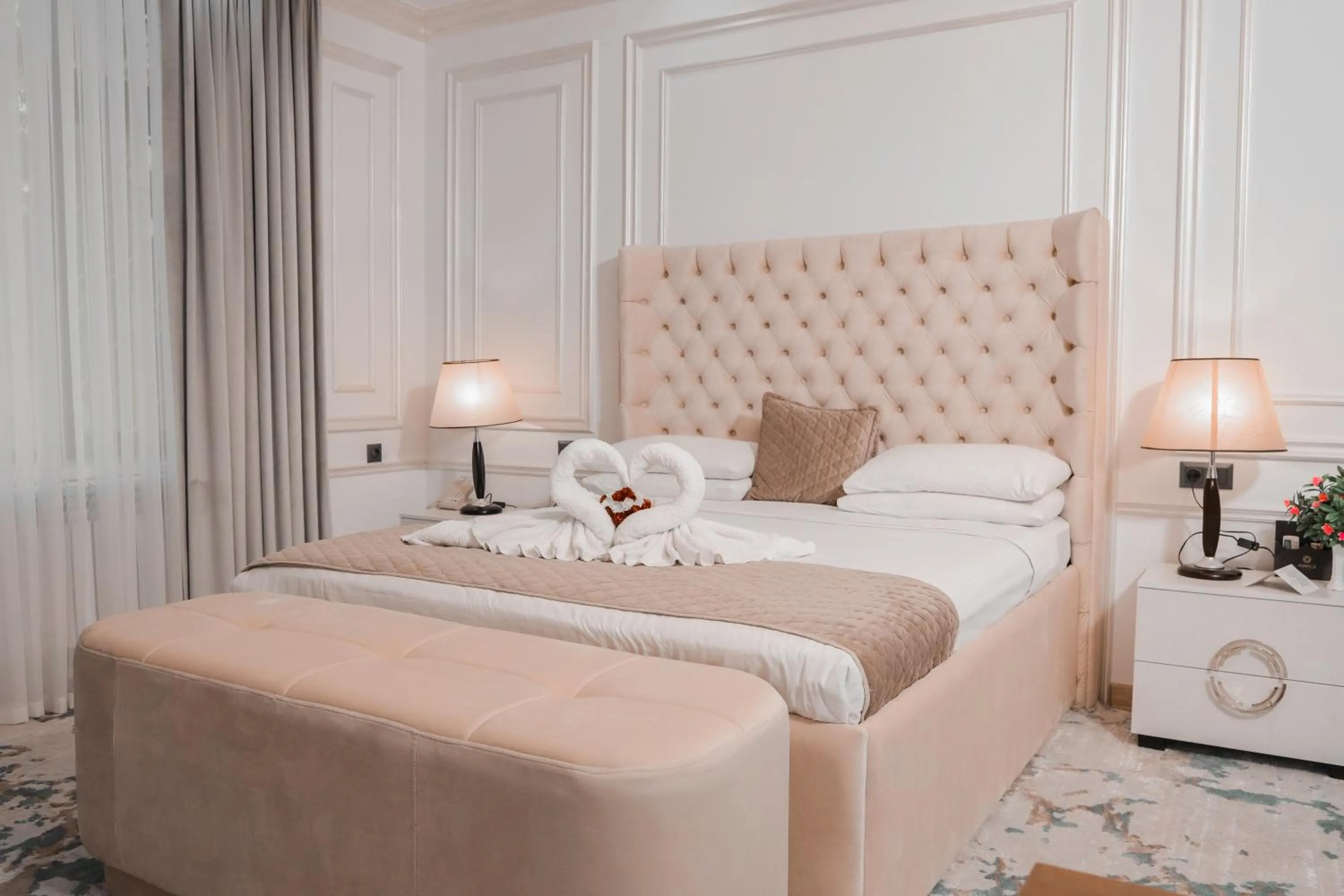 Bed in Asmald Palace Hotel