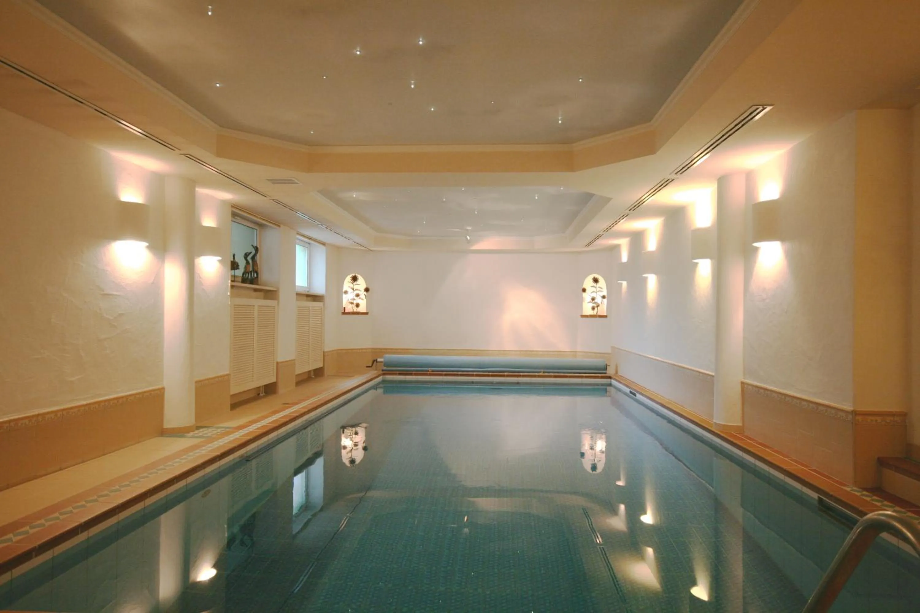 Swimming pool in Hotel Alpensonne