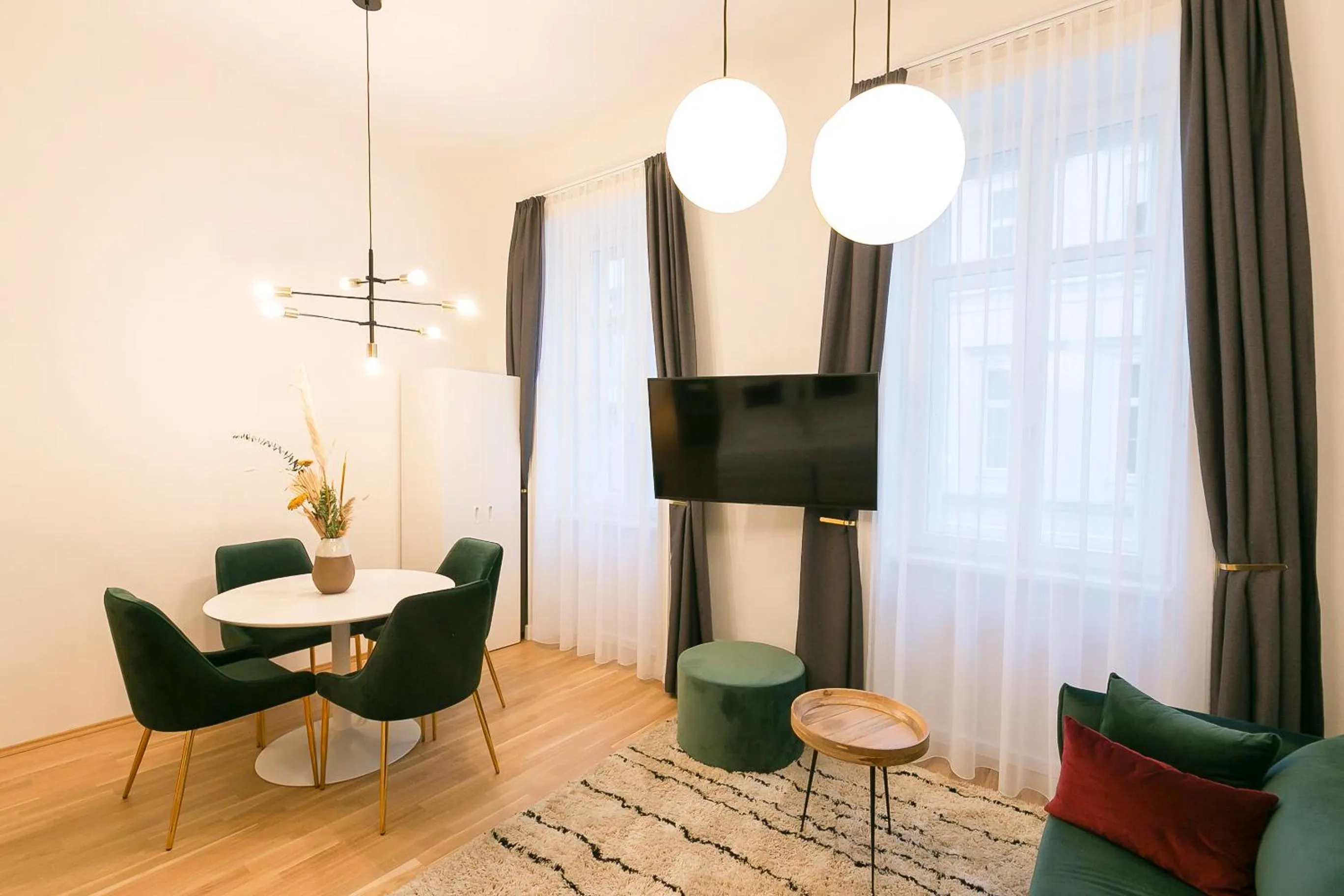 TV and multimedia in Mint@Naschmarkt Premium Apartments