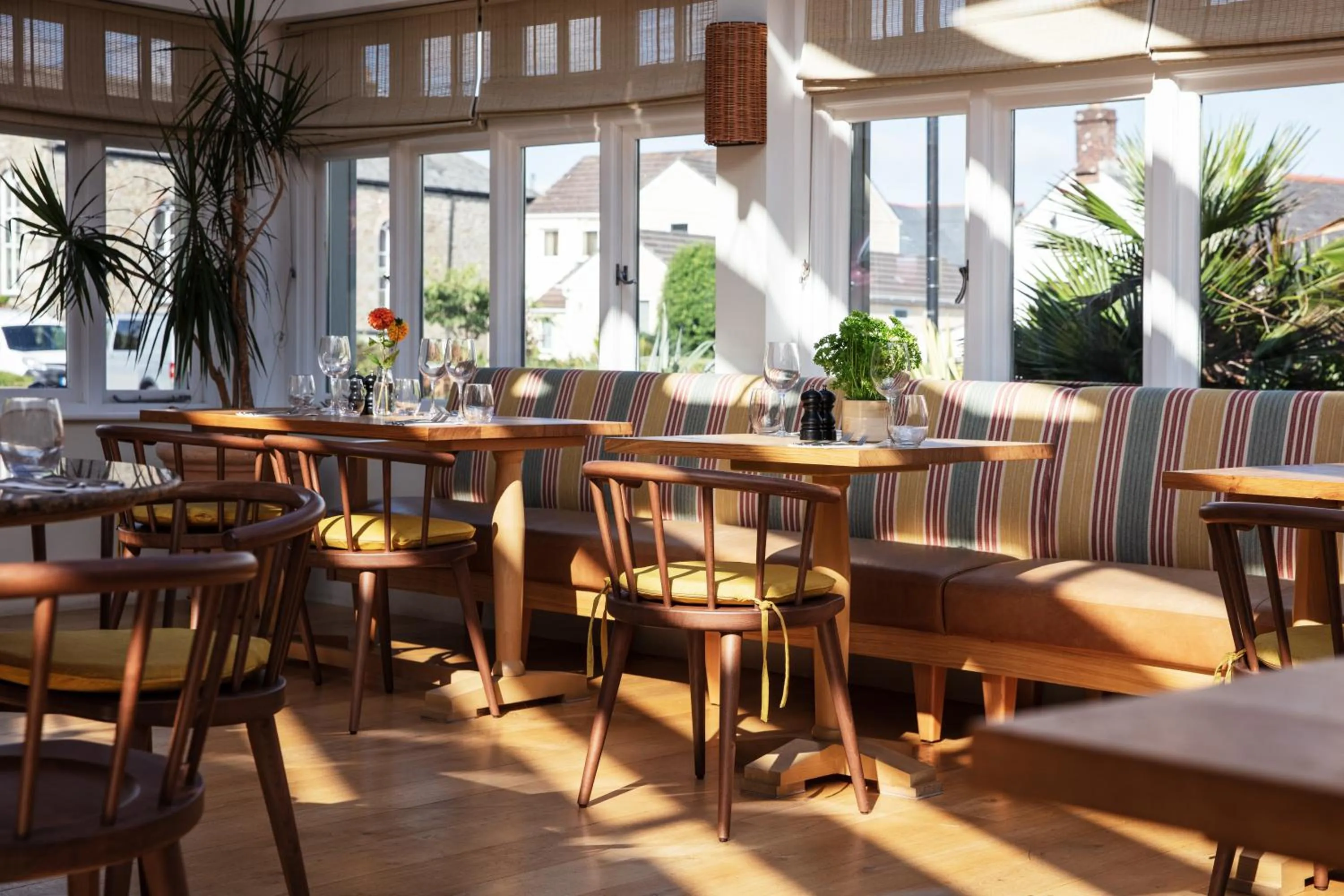 Restaurant/places to eat in The Plume of Feathers