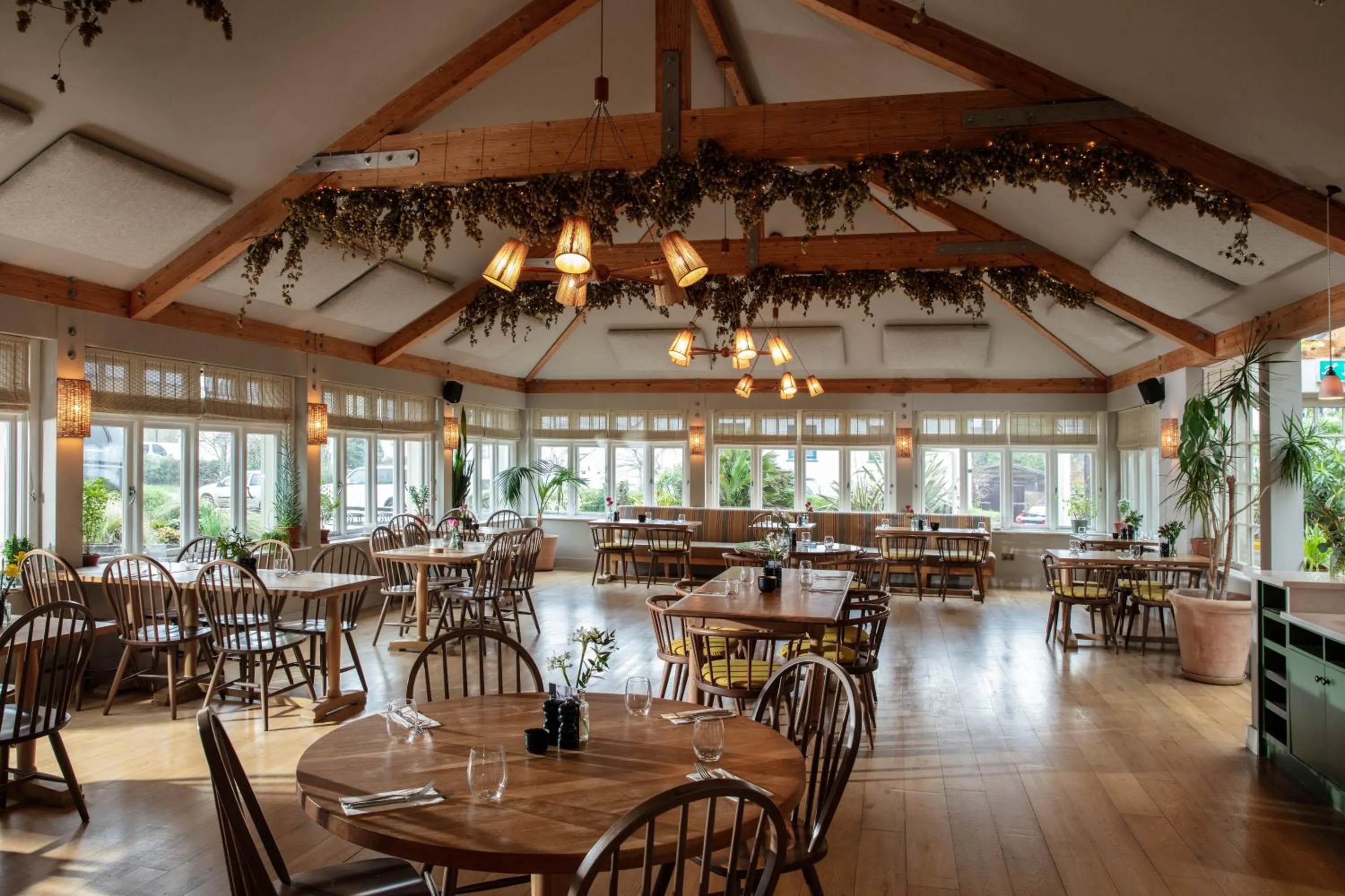 Restaurant/places to eat in The Plume of Feathers