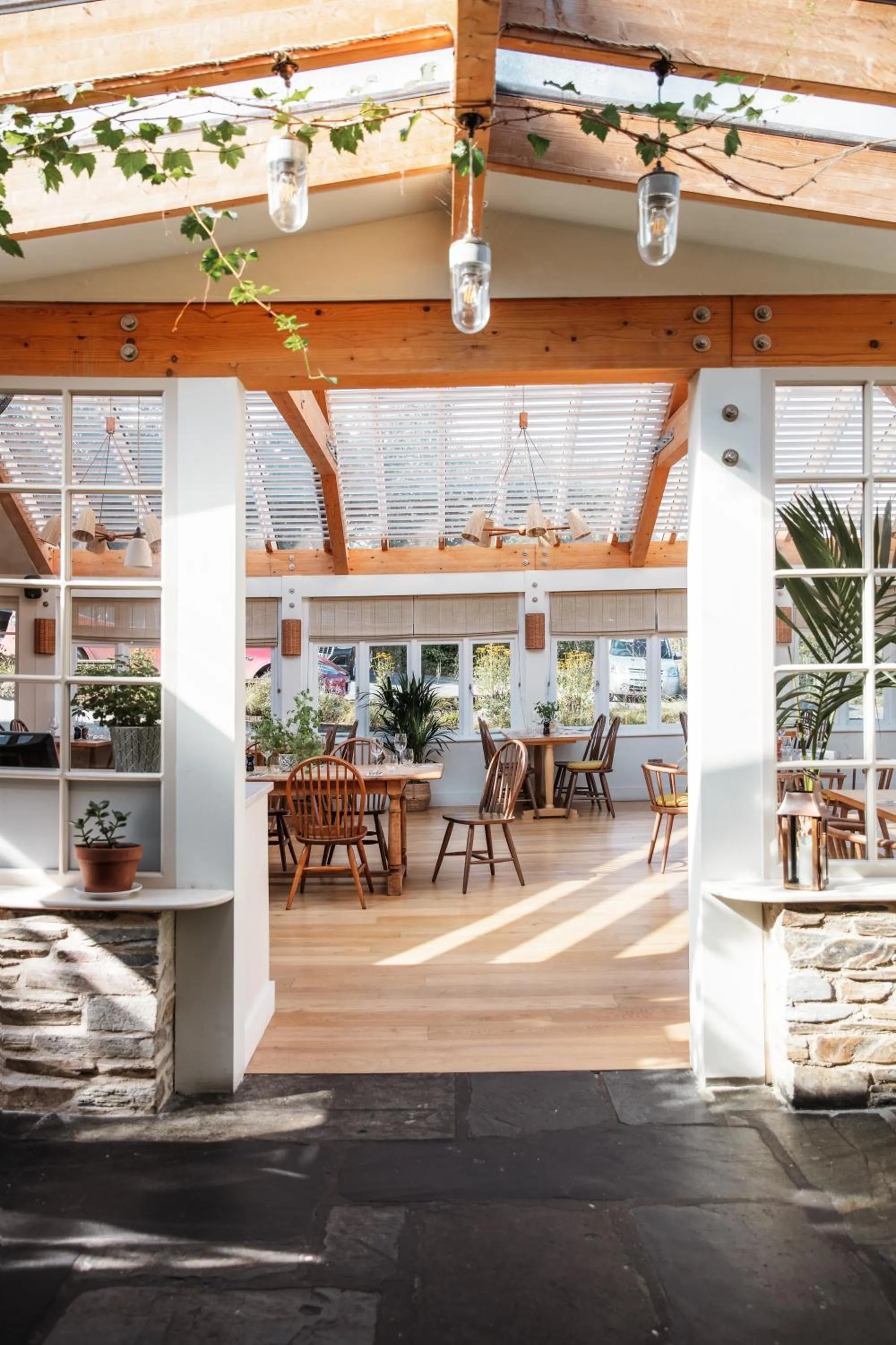 Restaurant/places to eat in The Plume of Feathers