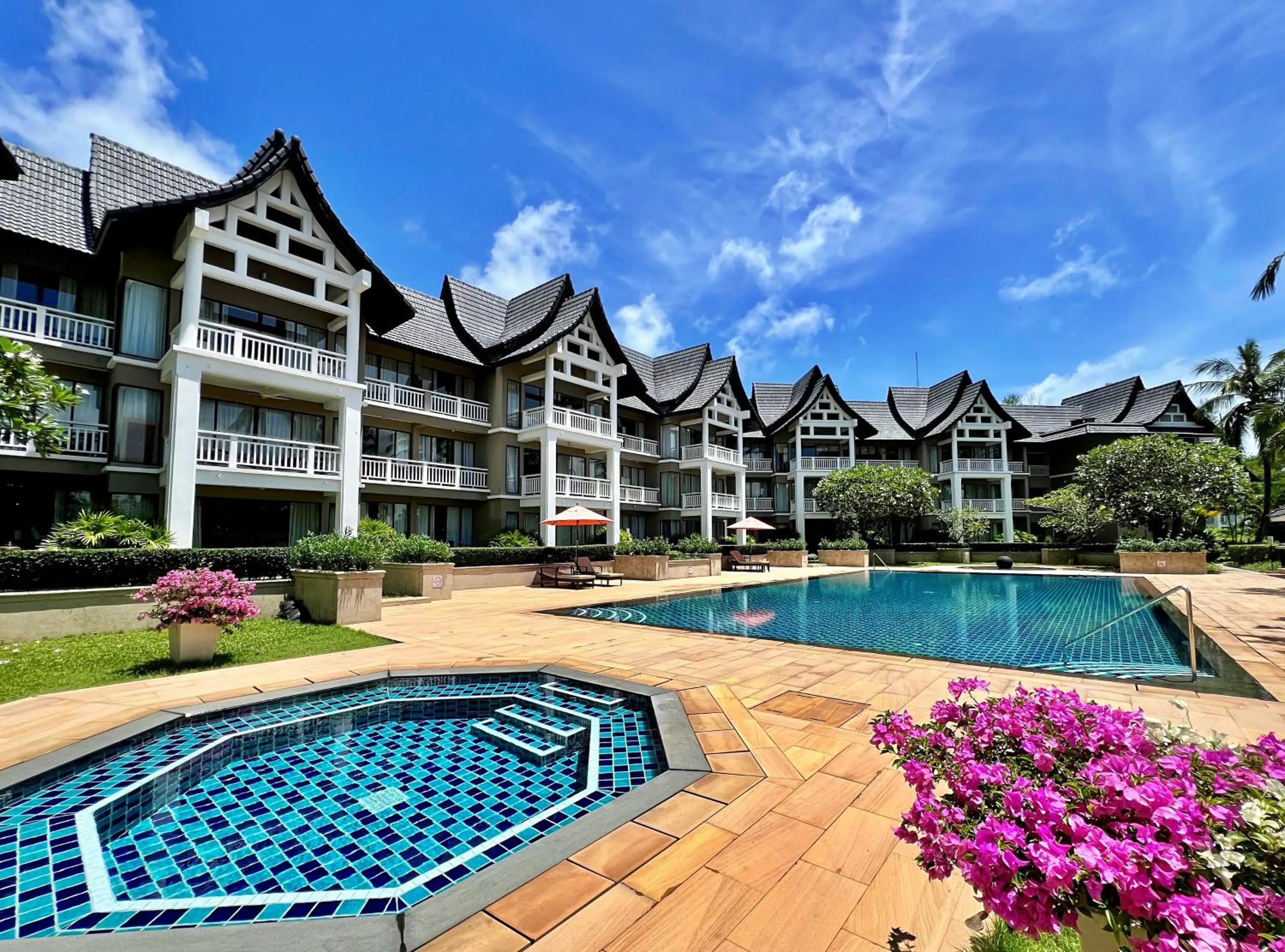 Property building in Allamanda Laguna Phuket by RESAVA