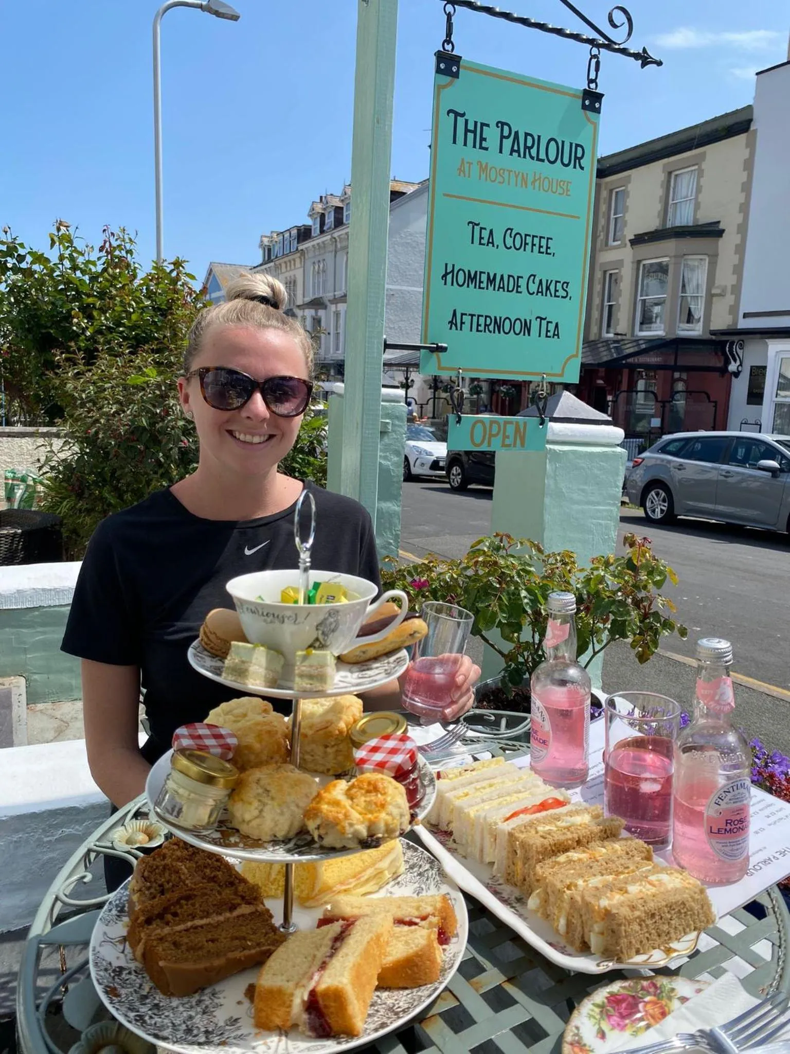 People in Mostyn House