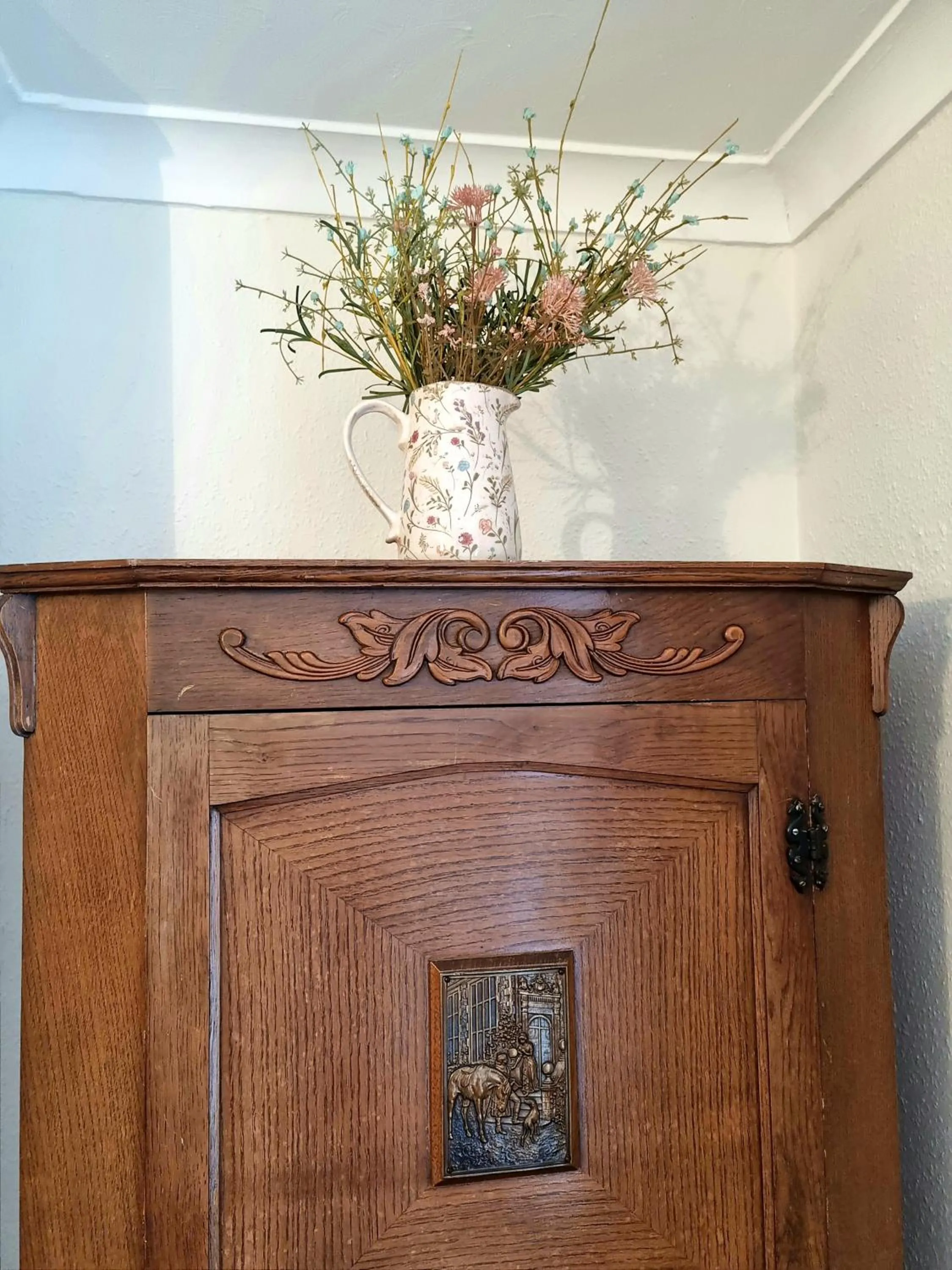 wardrobe in Mostyn House