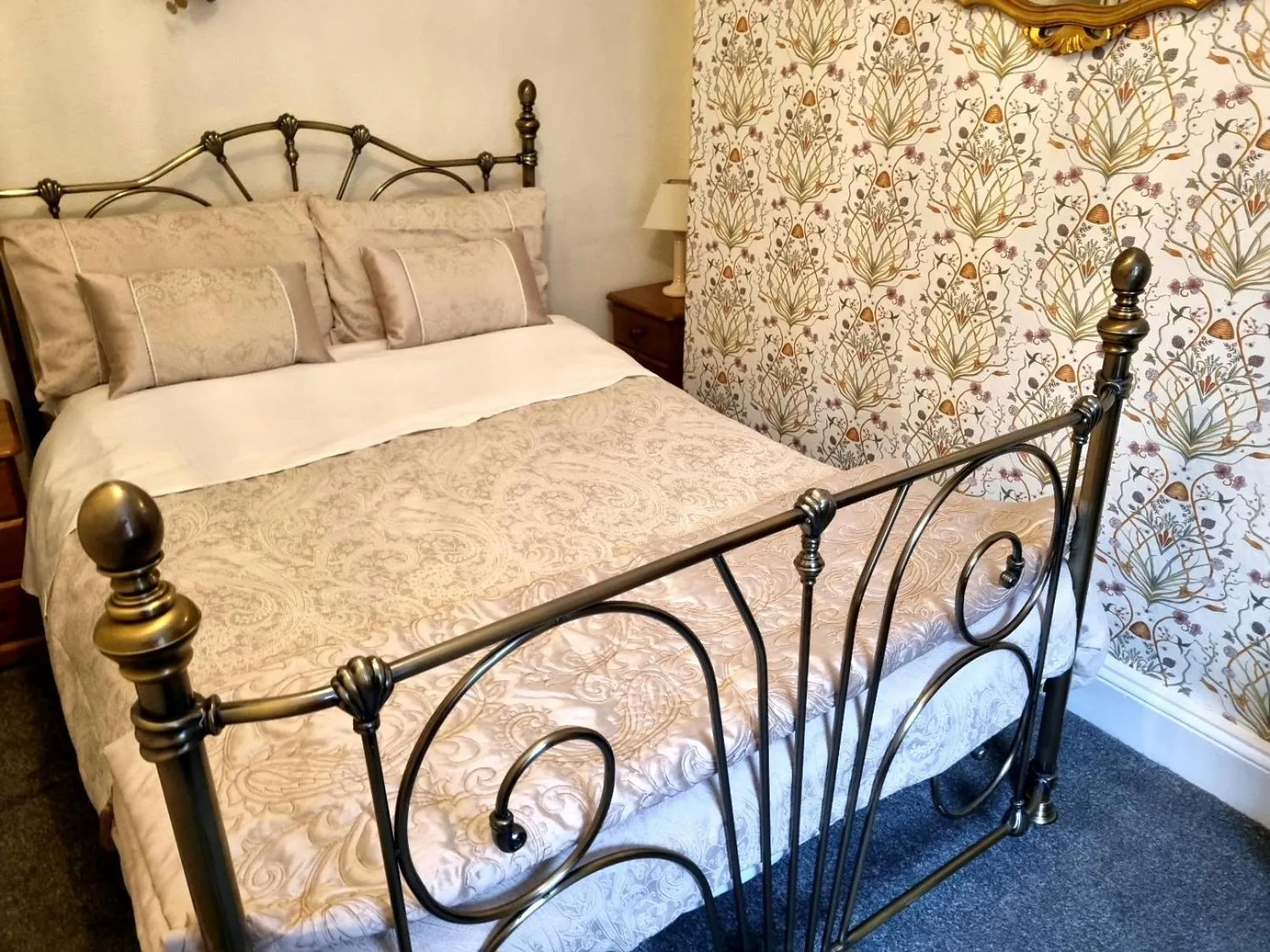 Bed in Mostyn House