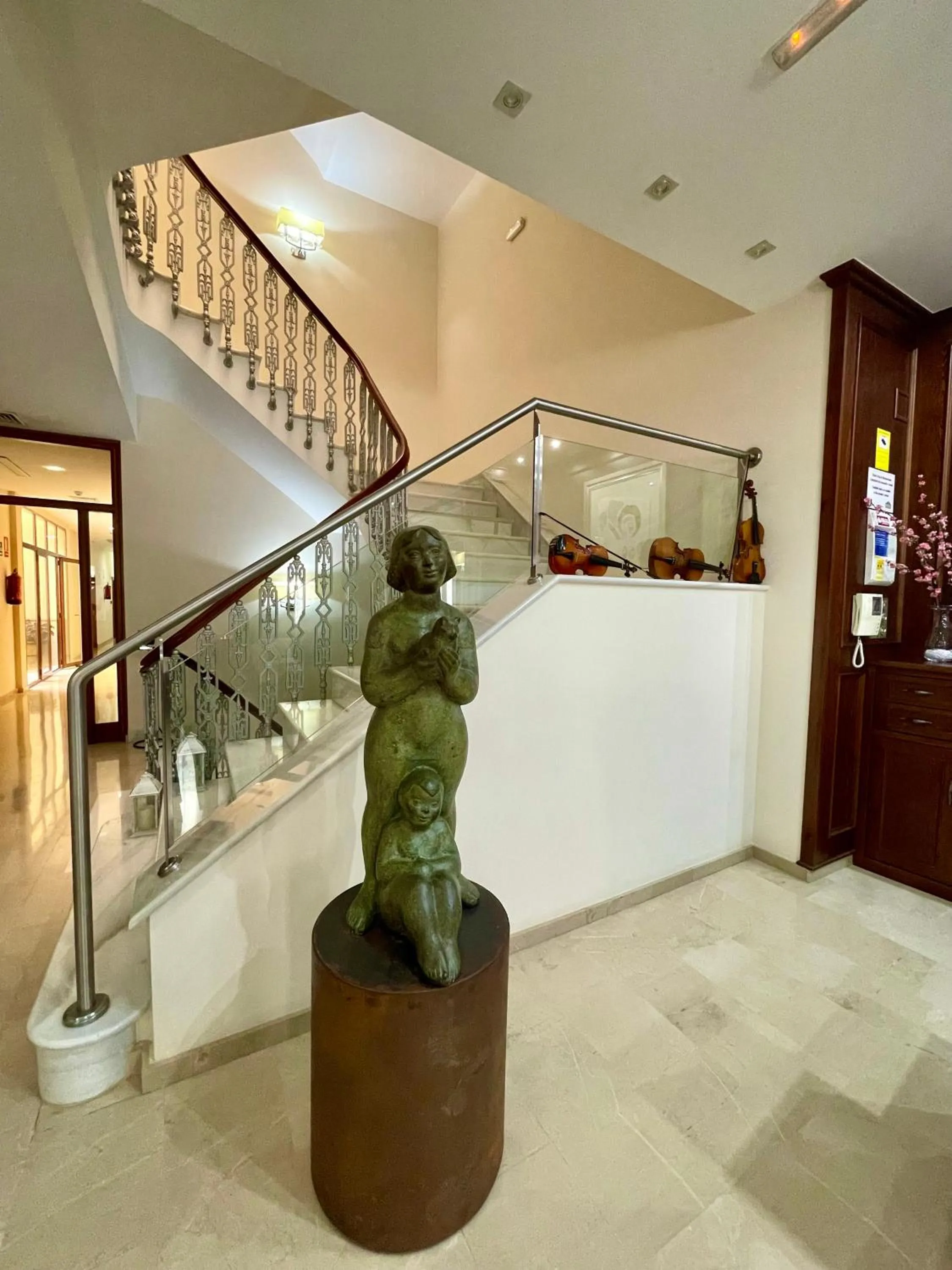 Lobby or reception in Hotel San Sebastián Hospedería