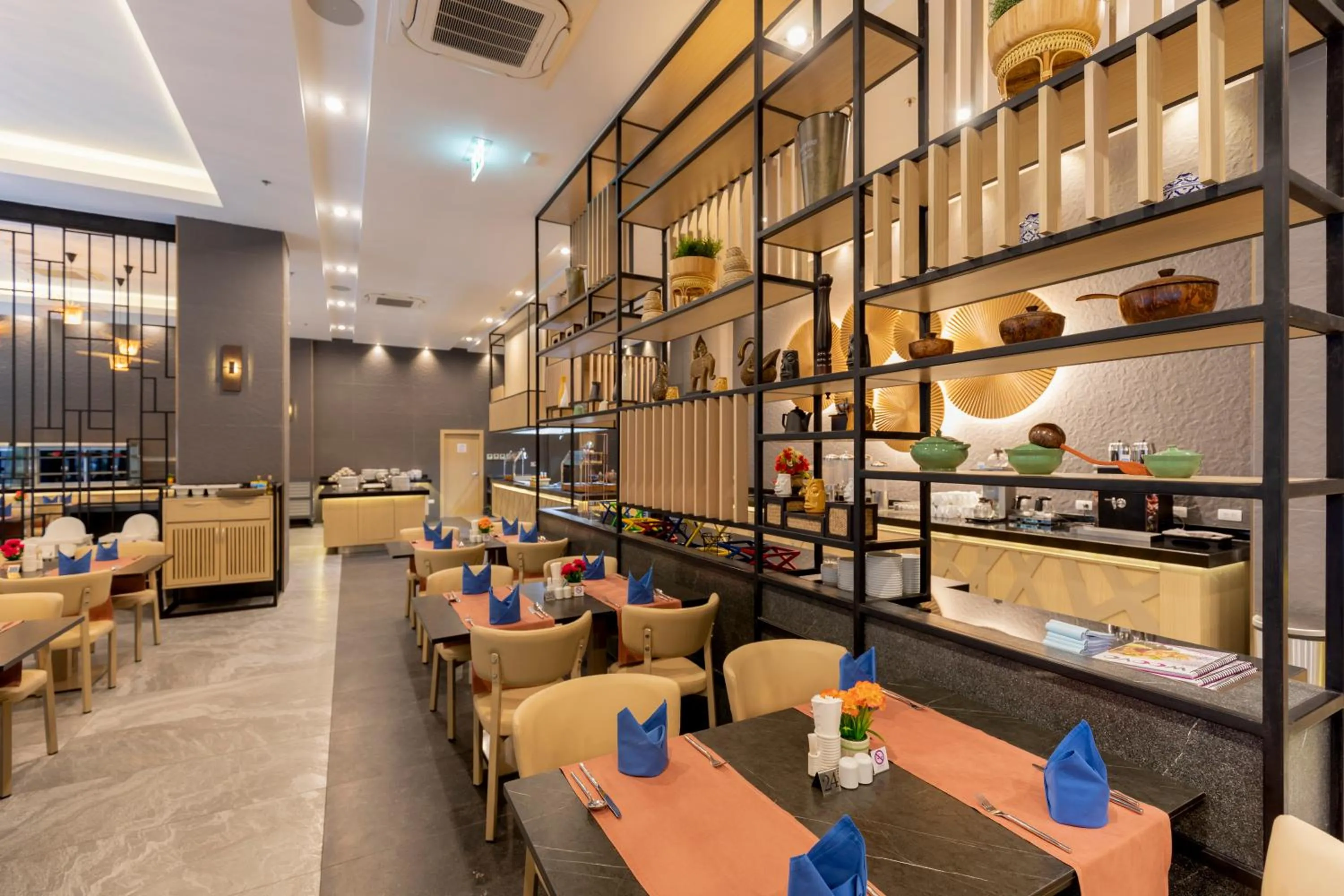 Restaurant/places to eat in WOOVO Phuket Patong - by Swandor