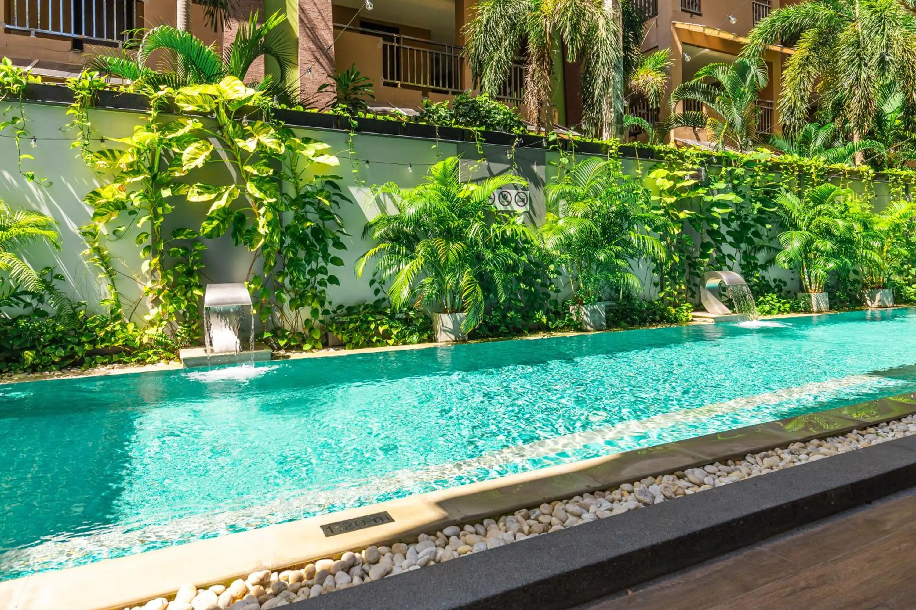 Swimming pool in WOOVO Phuket Patong - by Swandor