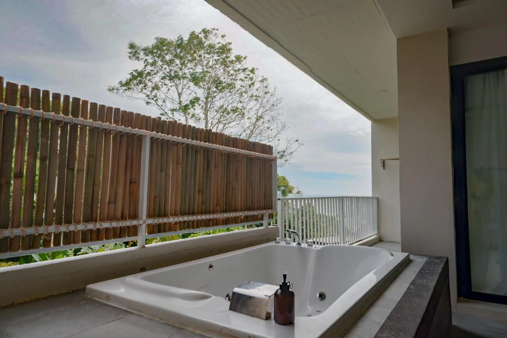 SriLanta Resort and Spa