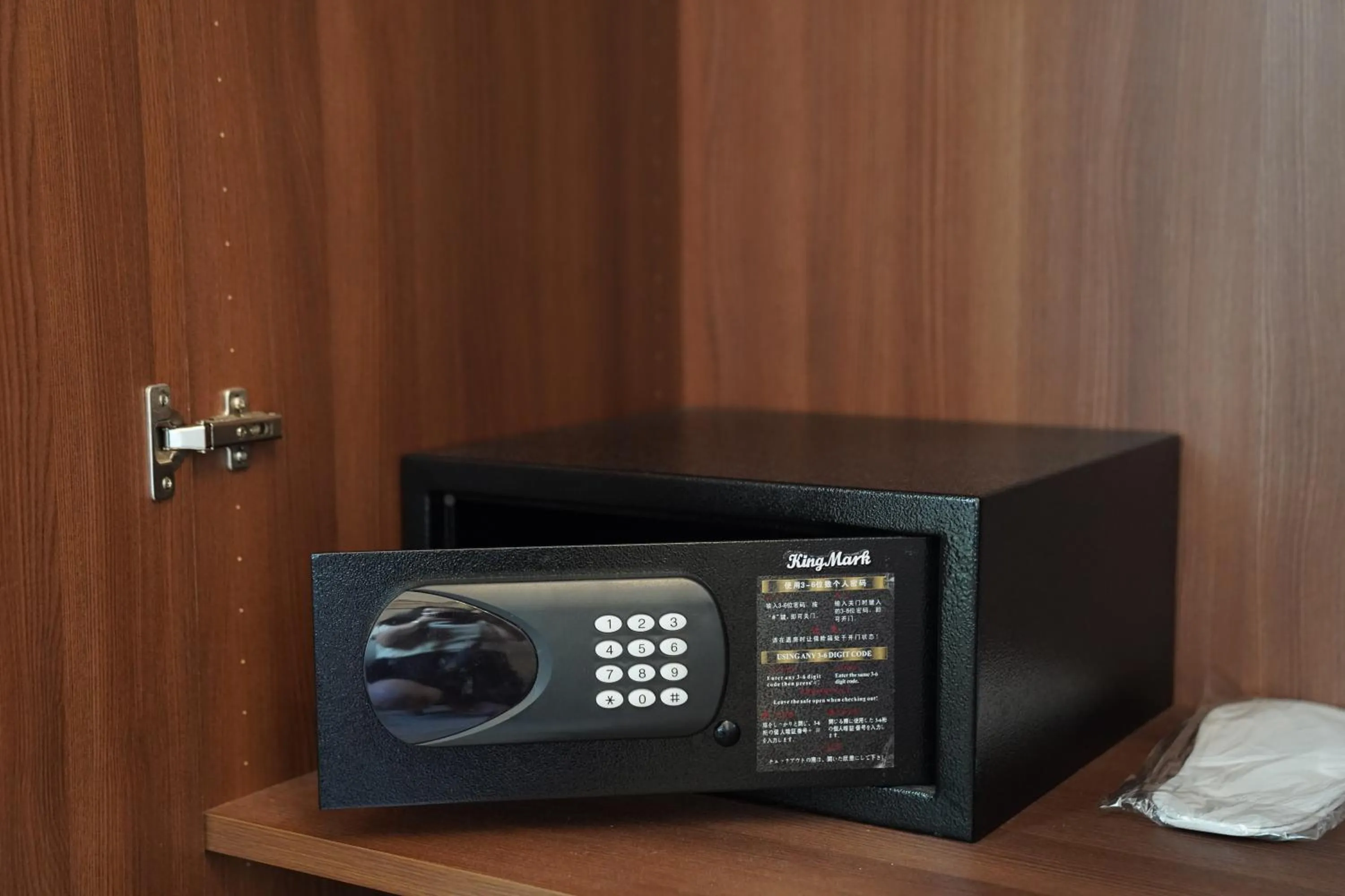 safe in Archi di Roma Guest House