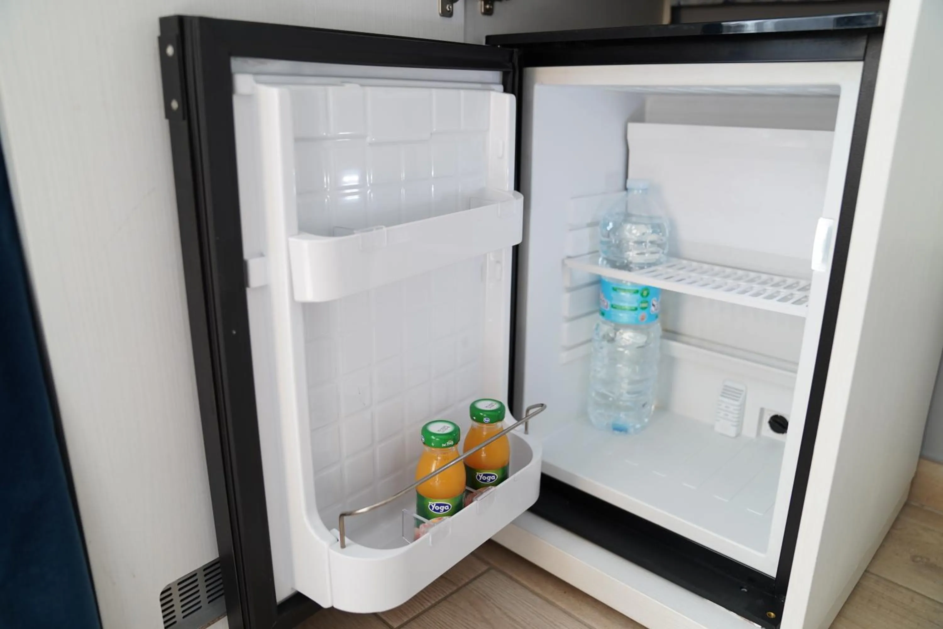 Food and drinks in Archi di Roma Guest House