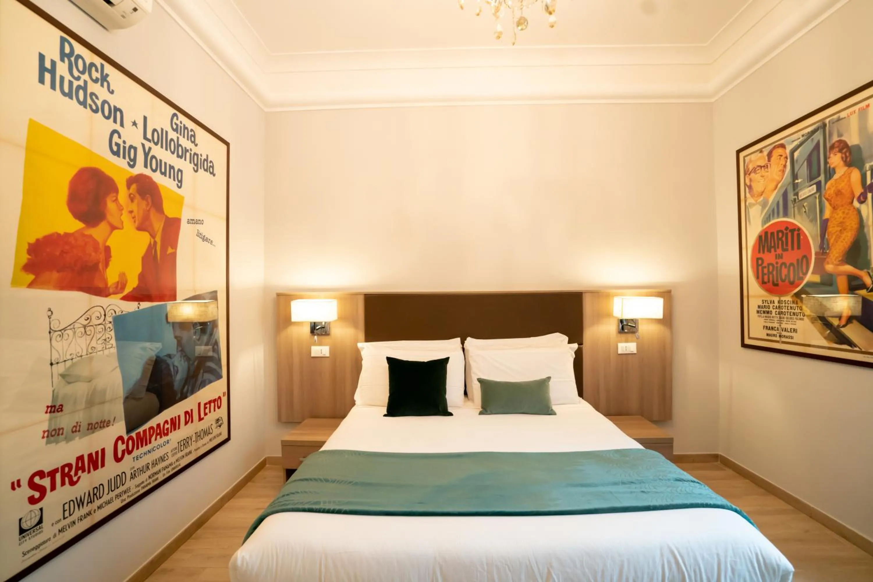 Bed in Archi di Roma Guest House