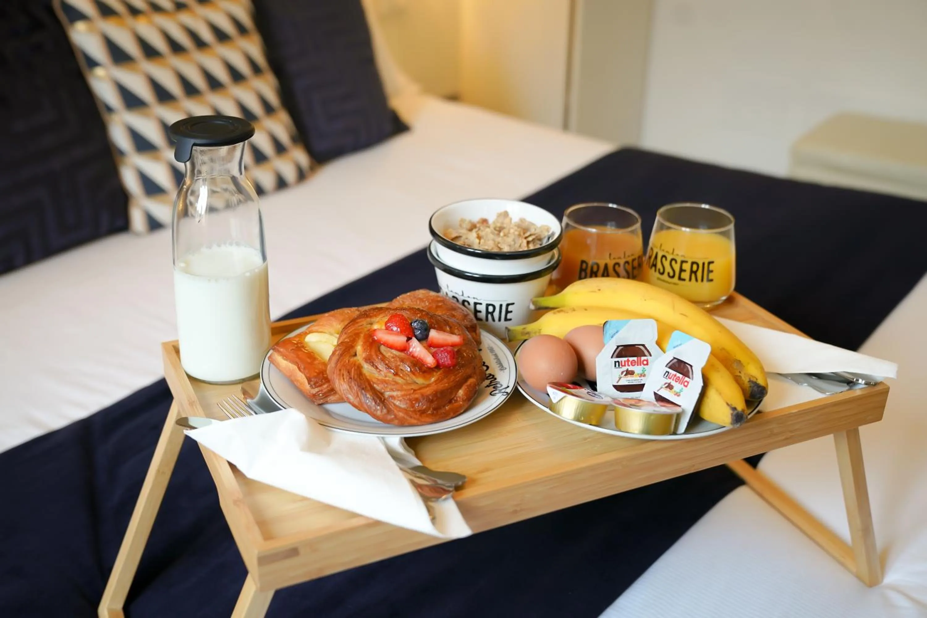 Food and drinks in Archi di Roma Guest House