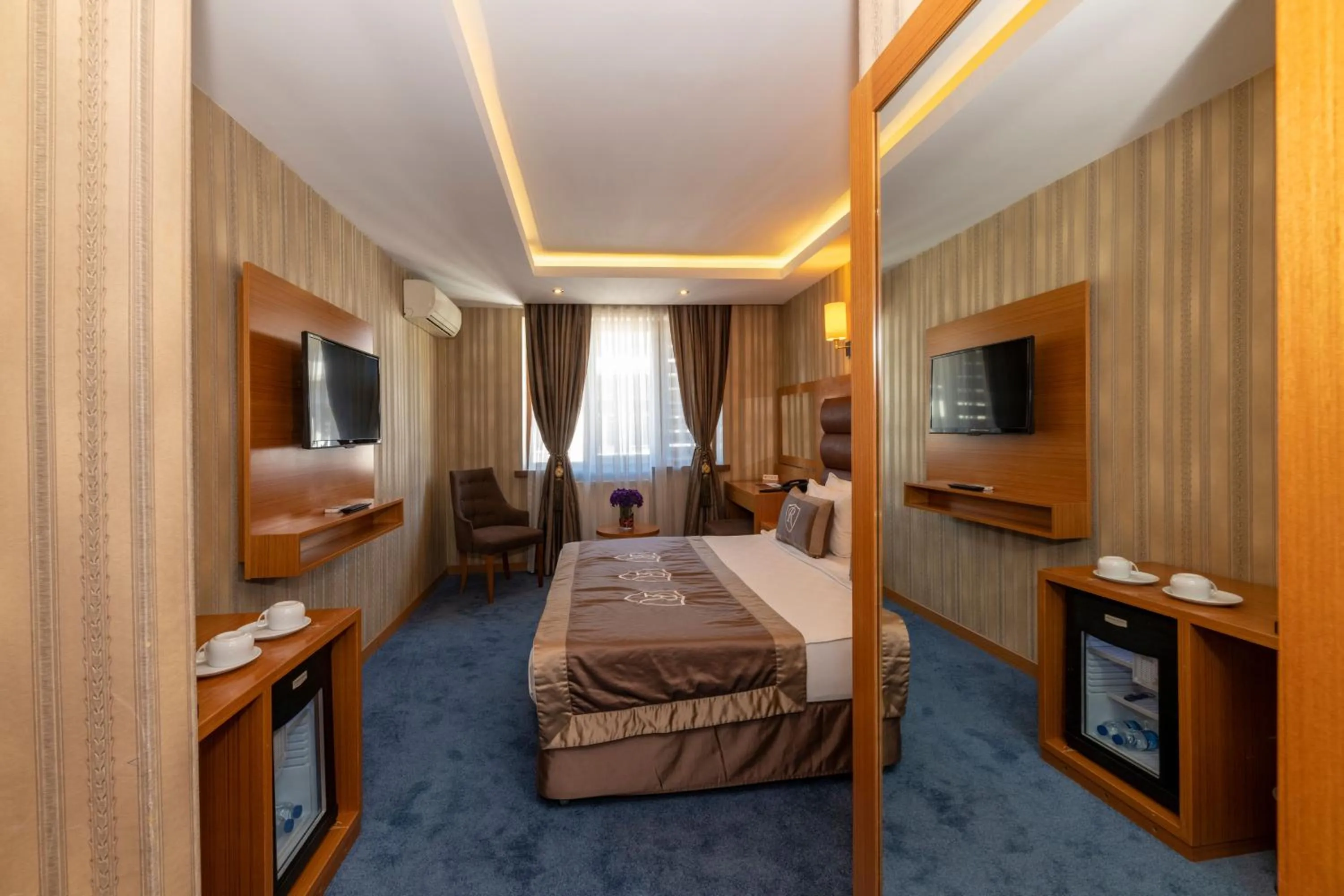 Photo of the whole room, Bed in Regno Hotel