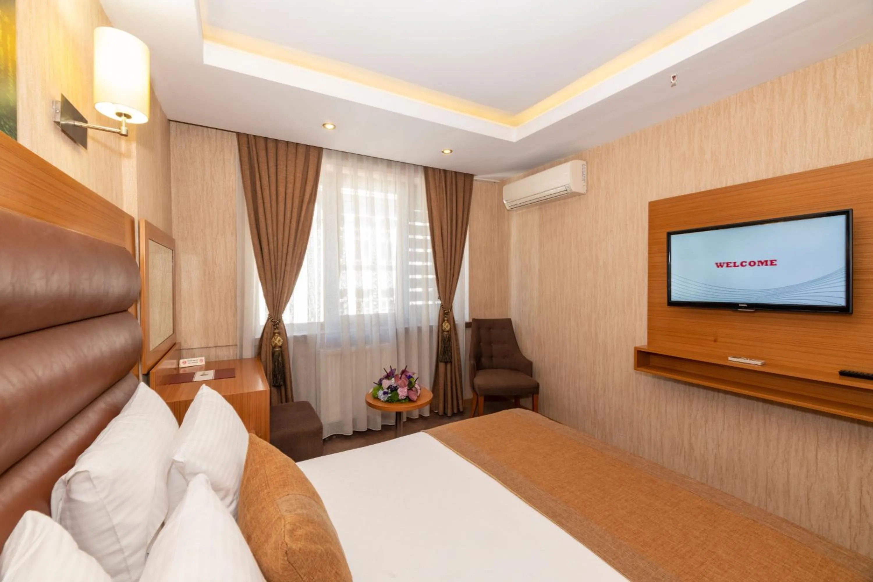 Photo of the whole room, Bed in Regno Hotel