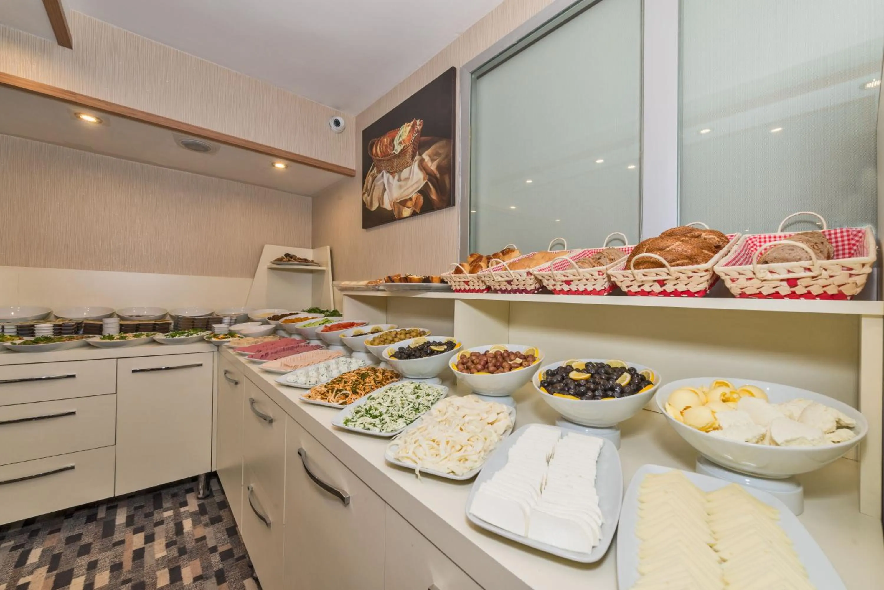 Buffet breakfast in Regno Hotel