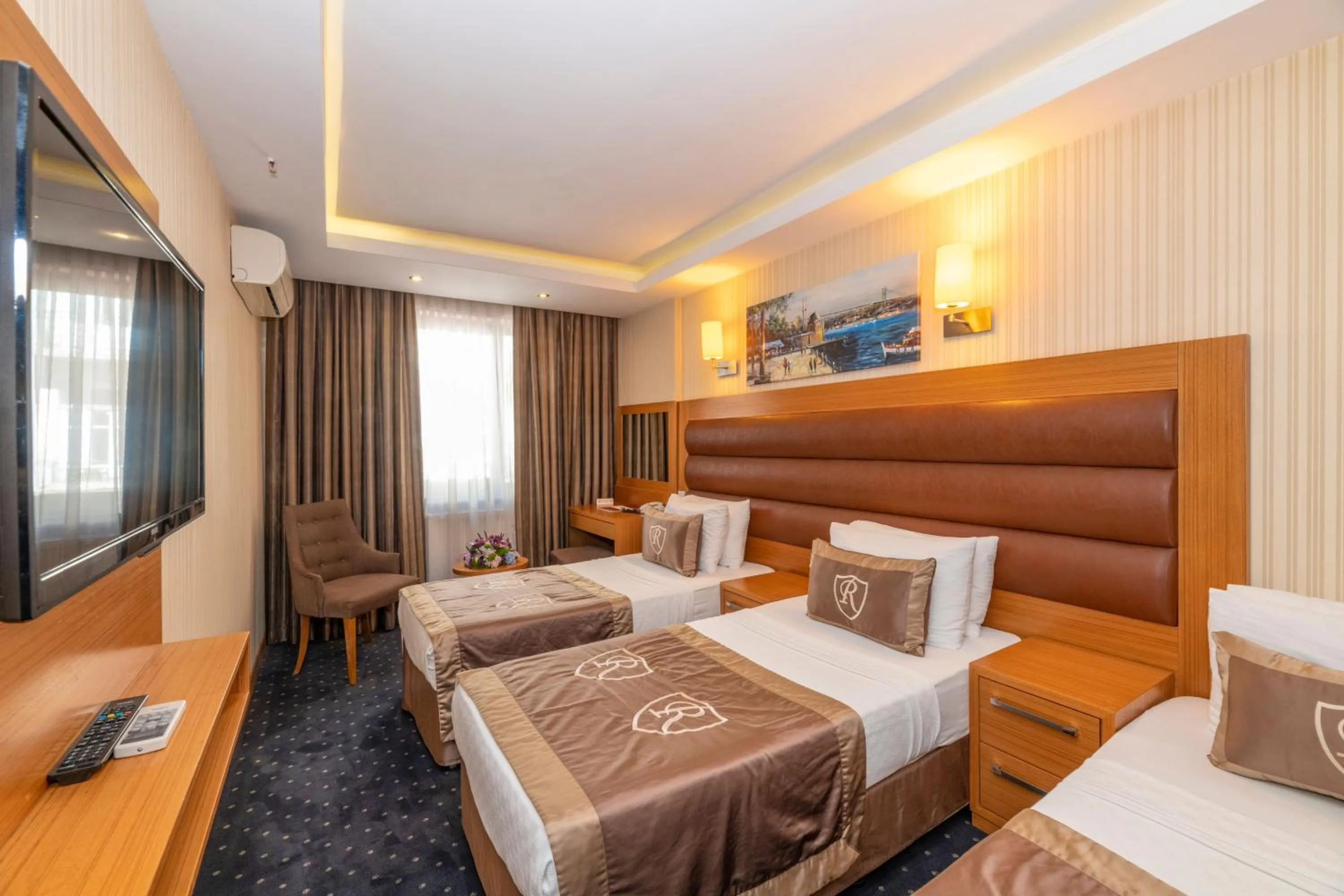 Photo of the whole room, Bed in Regno Hotel