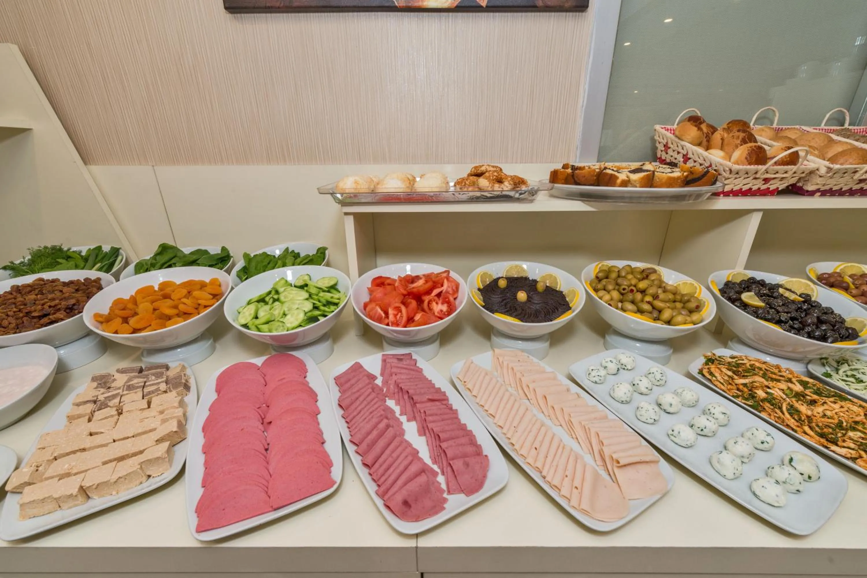 Restaurant/places to eat in Regno Hotel