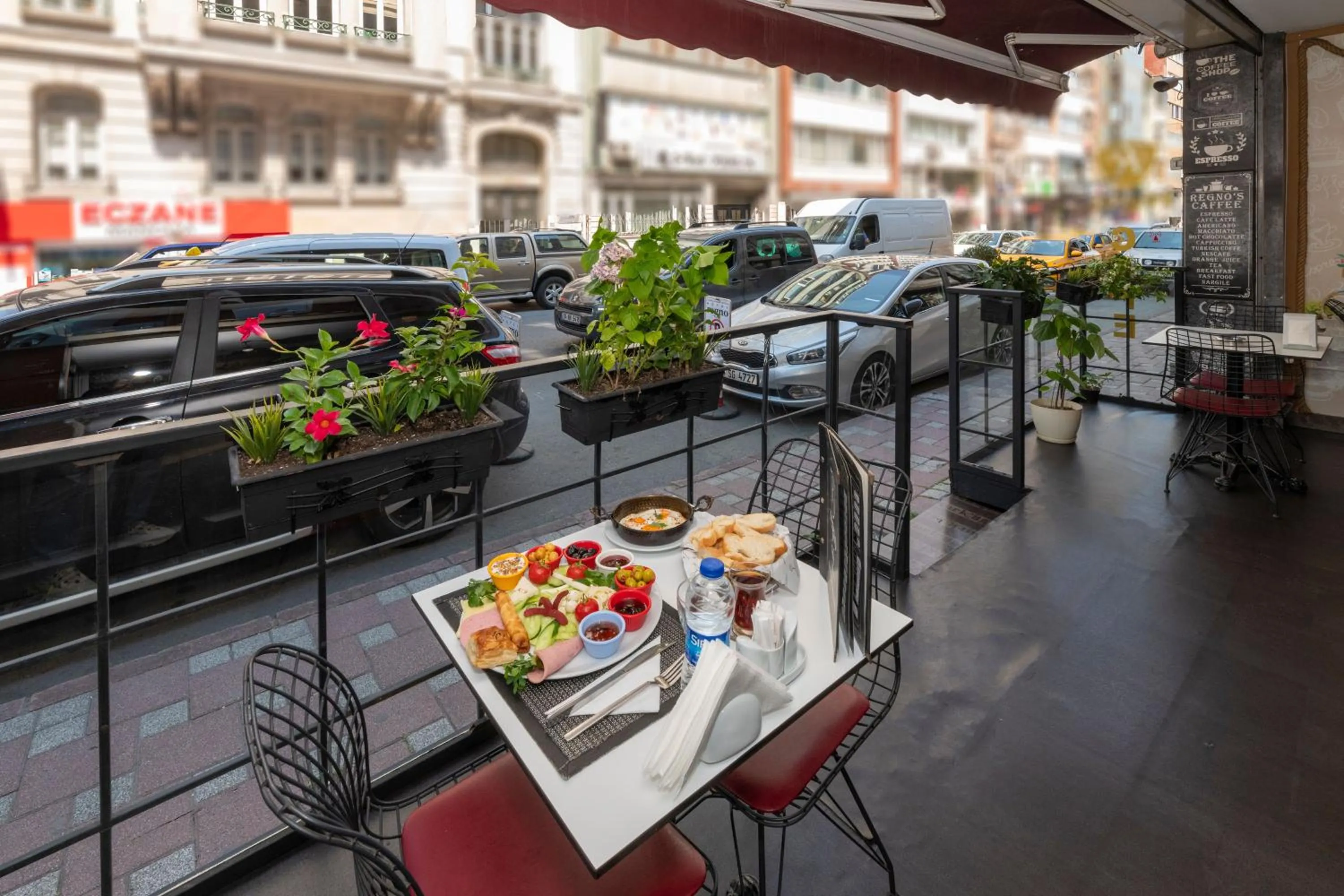 Garden in Regno Hotel