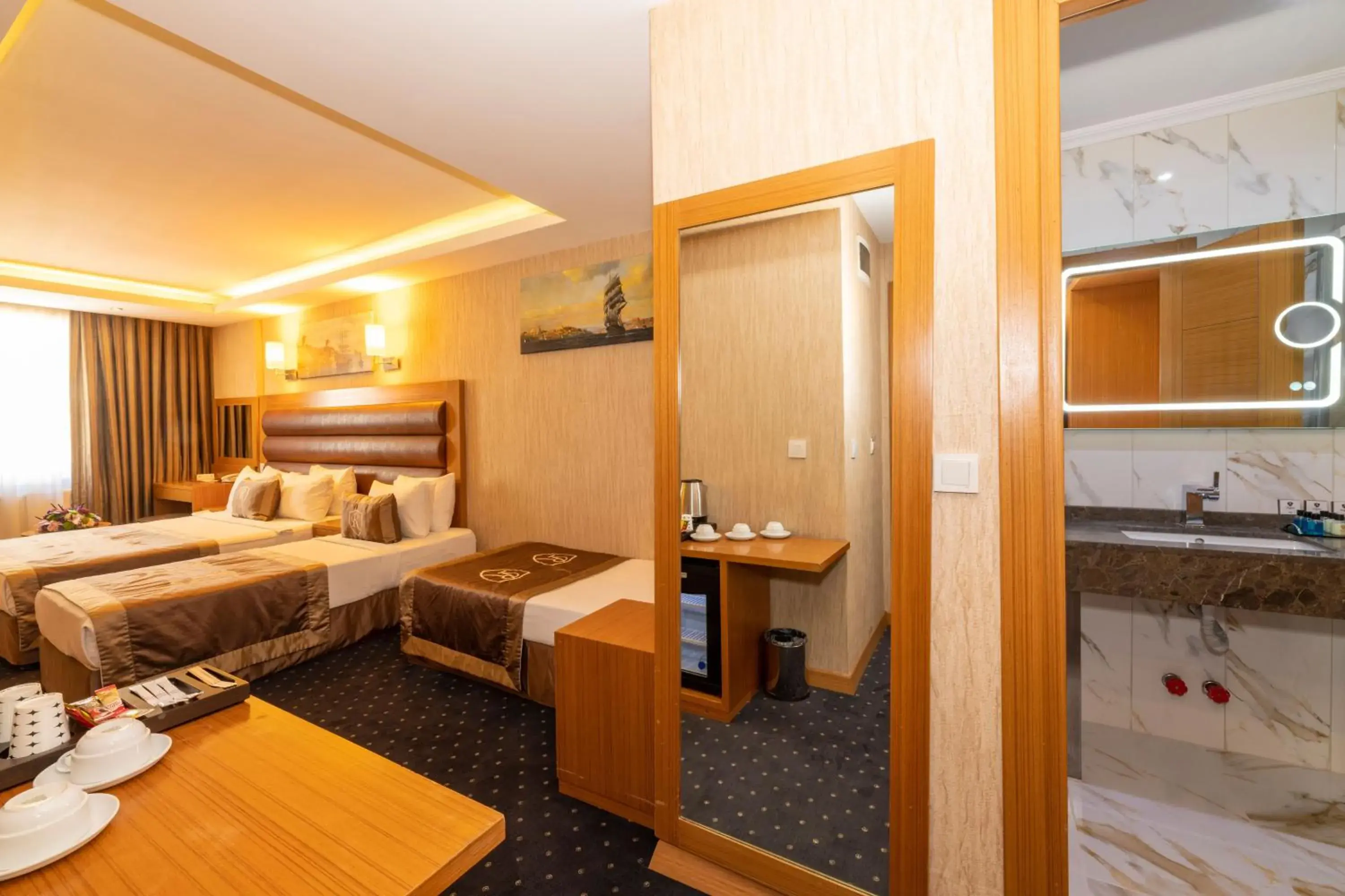 Standard Family Room in Regno Hotel Standard Family Room in Regno Hotel