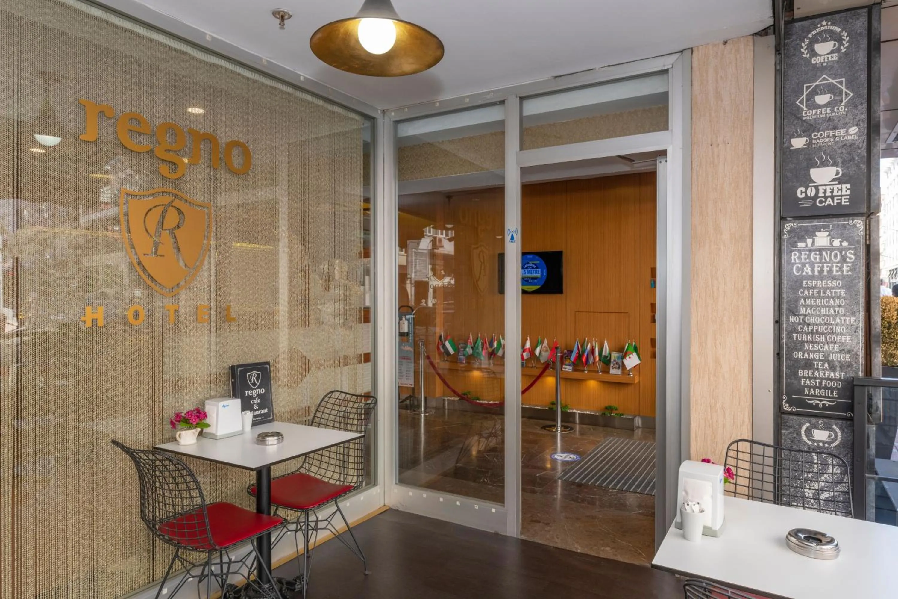 Facade/entrance in Regno Hotel