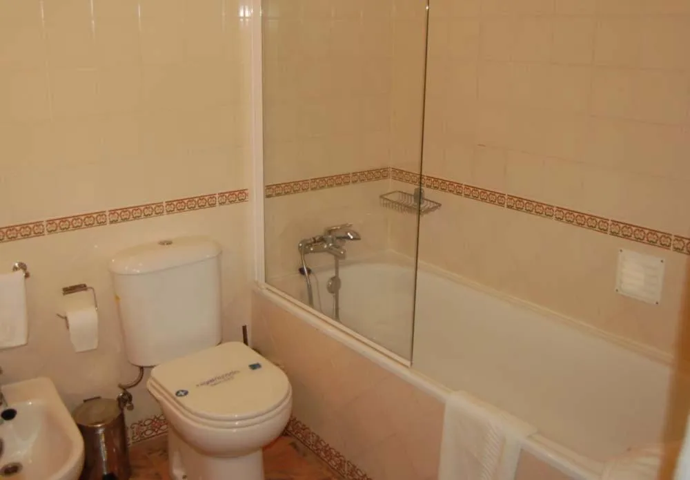 Bathroom in Hotel Jardim