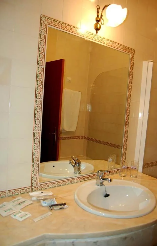 Bathroom in Hotel Jardim
