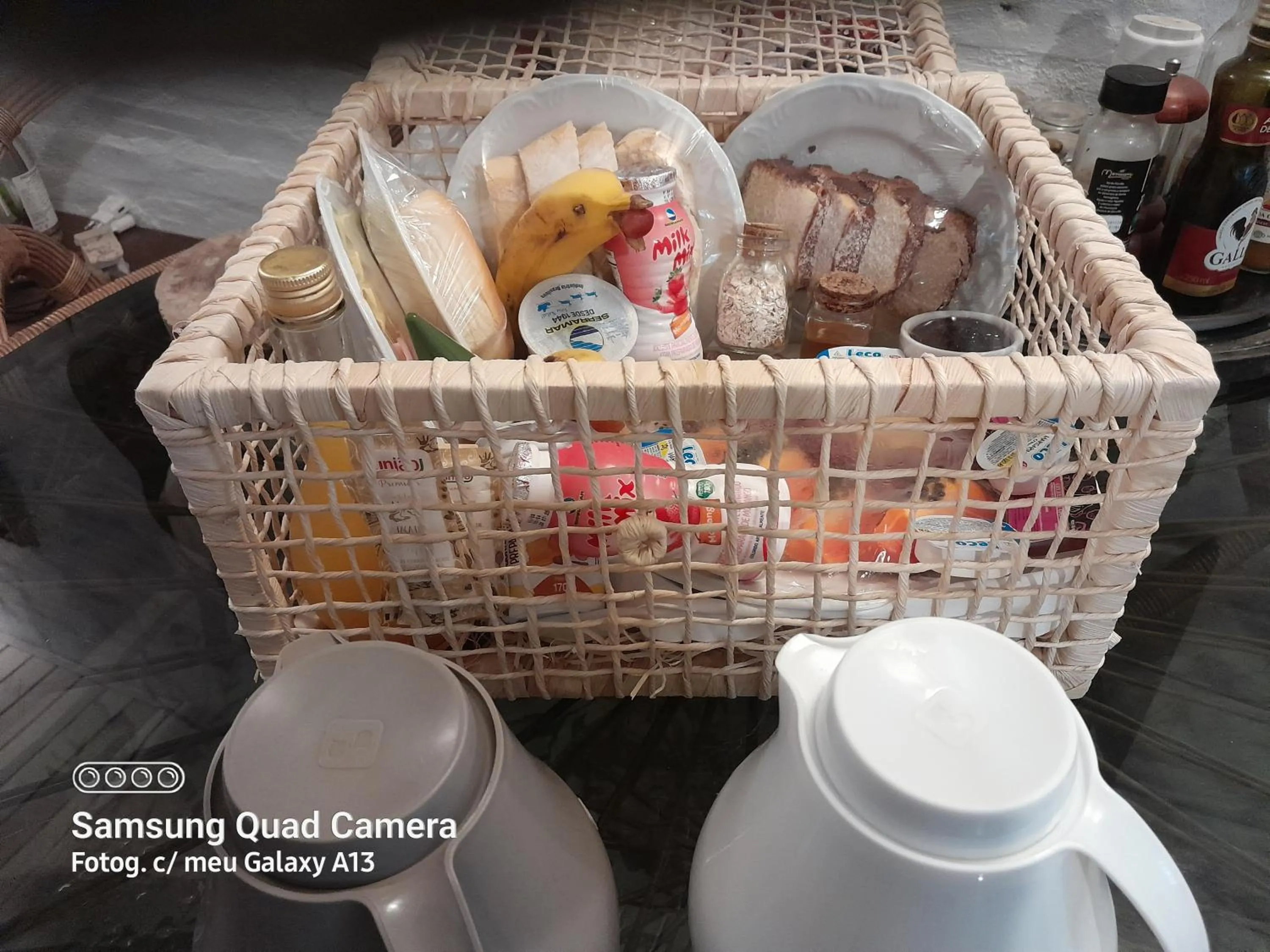Breakfast in Chalé Rustic House